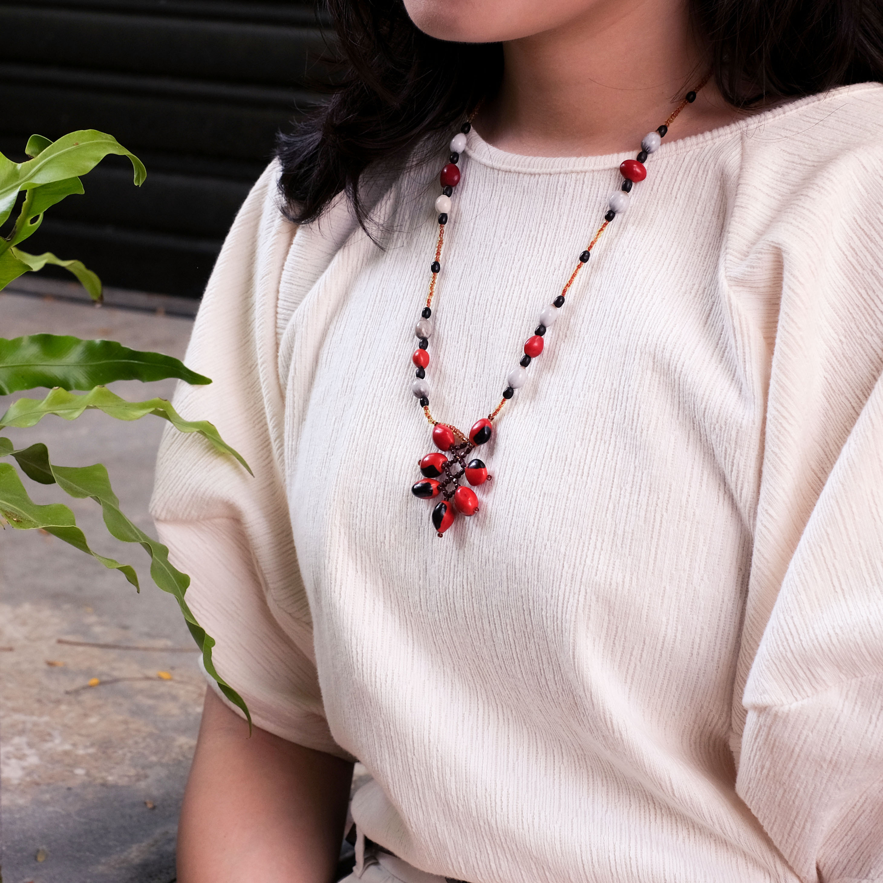 亞馬遜 Huayruro 種子項鍊｜秘魯