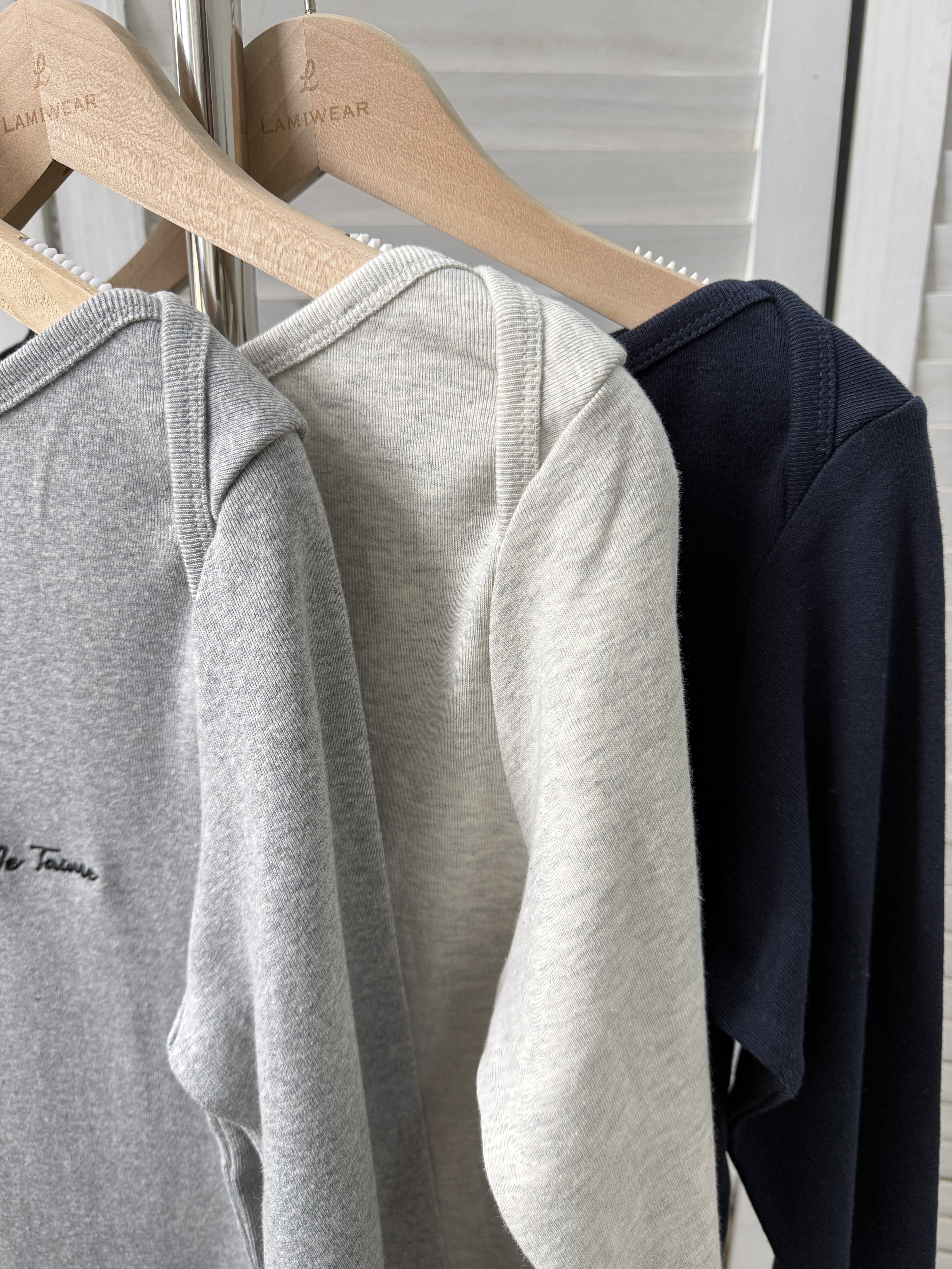 【現貨】船領棉質刺繡字母長袖