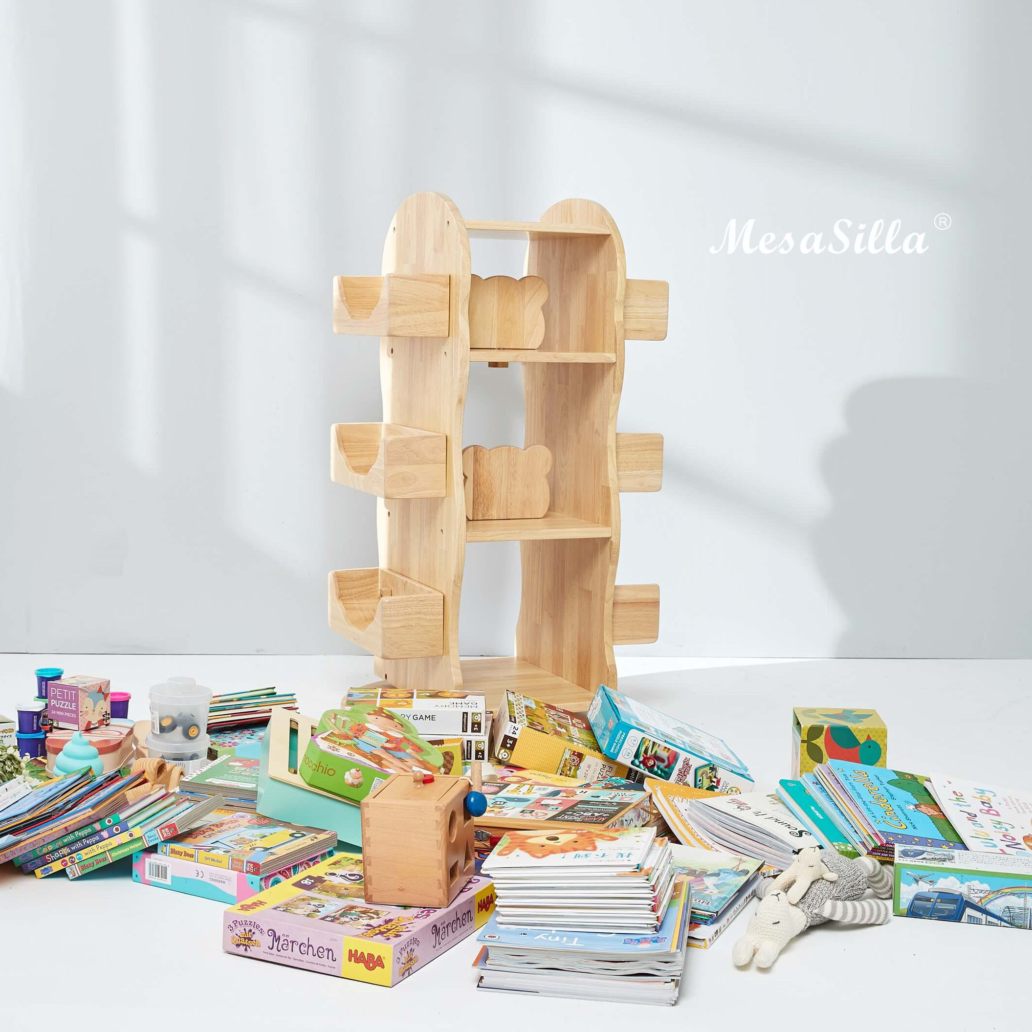 專利實木旋轉書櫃