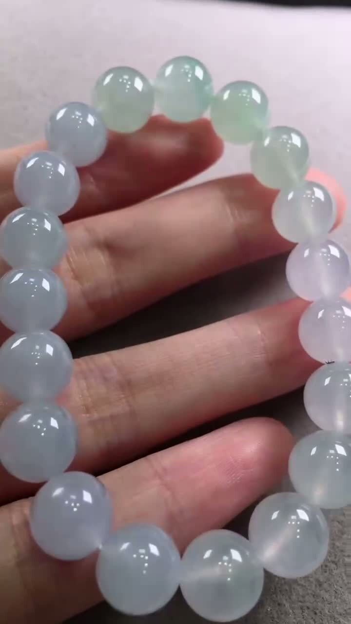 1013310 翡翠手串 (10mm直徑)