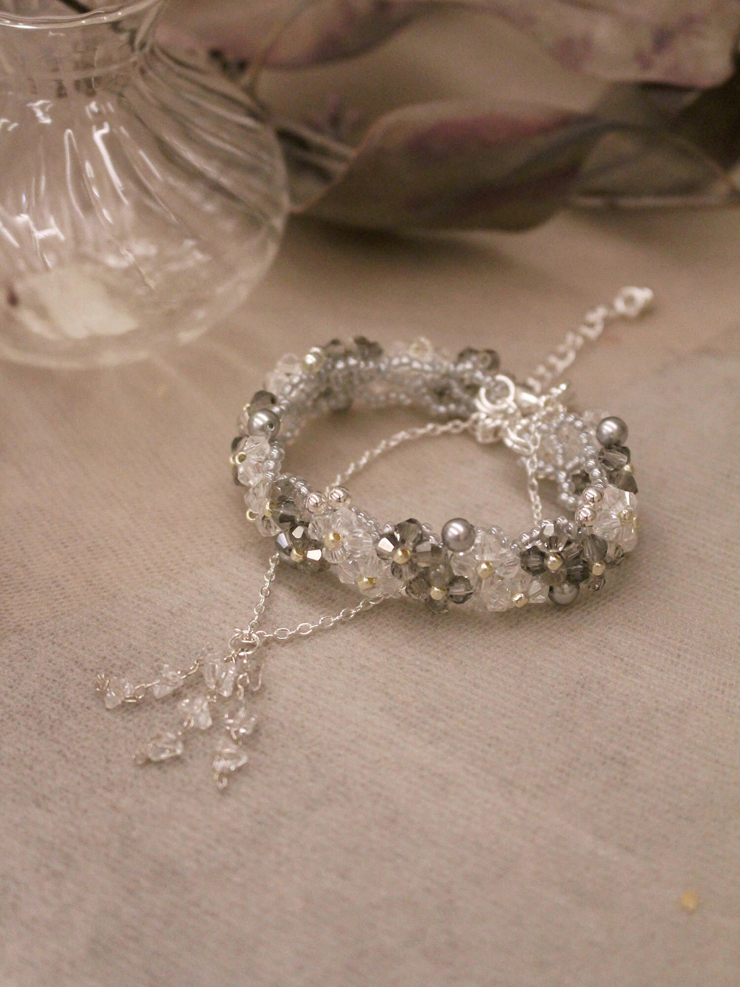 海邊有座圖書館。MUCHAT手作水晶珠花手鍊