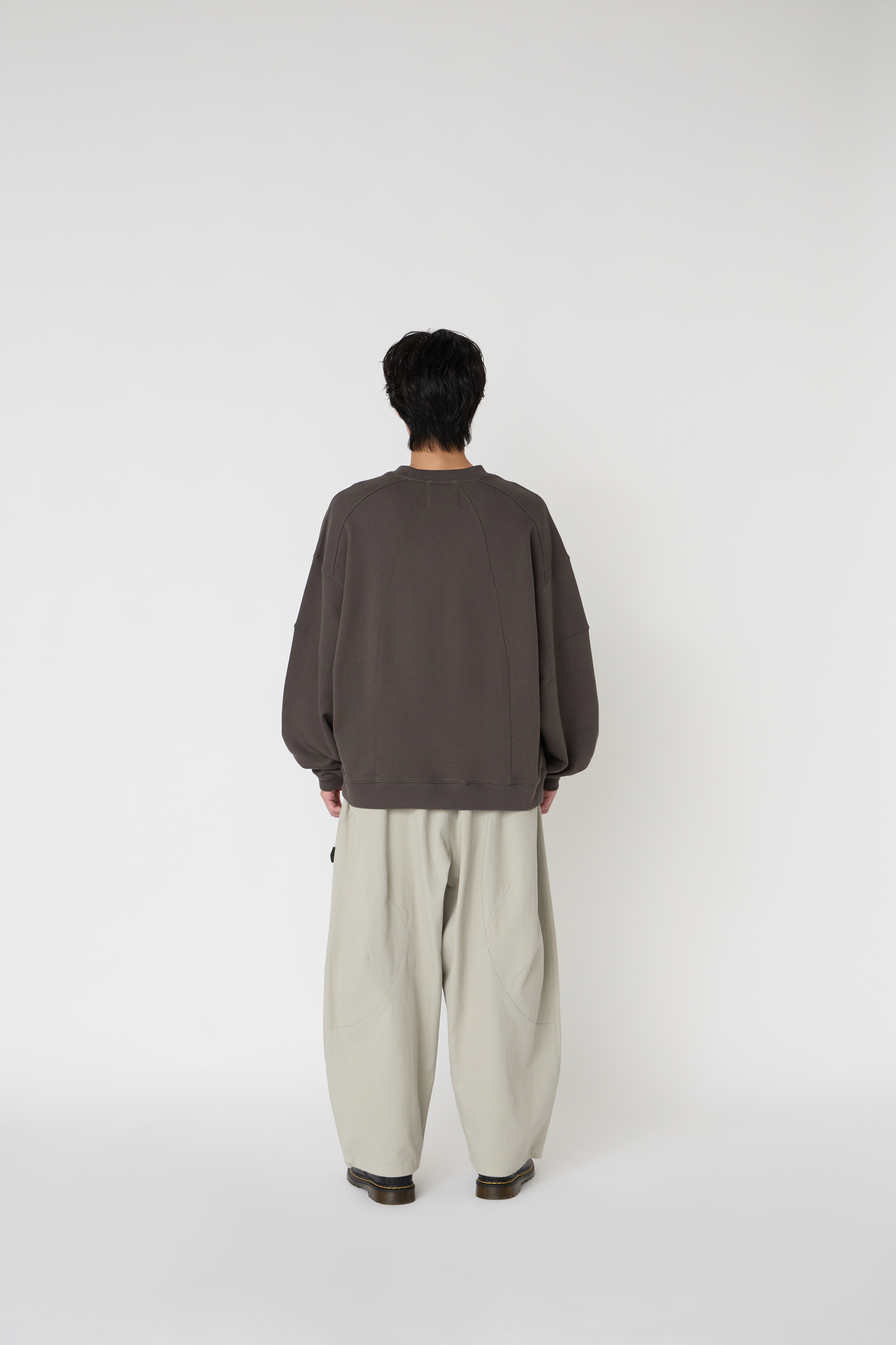 NOIR 厚挺雕塑繭型褲