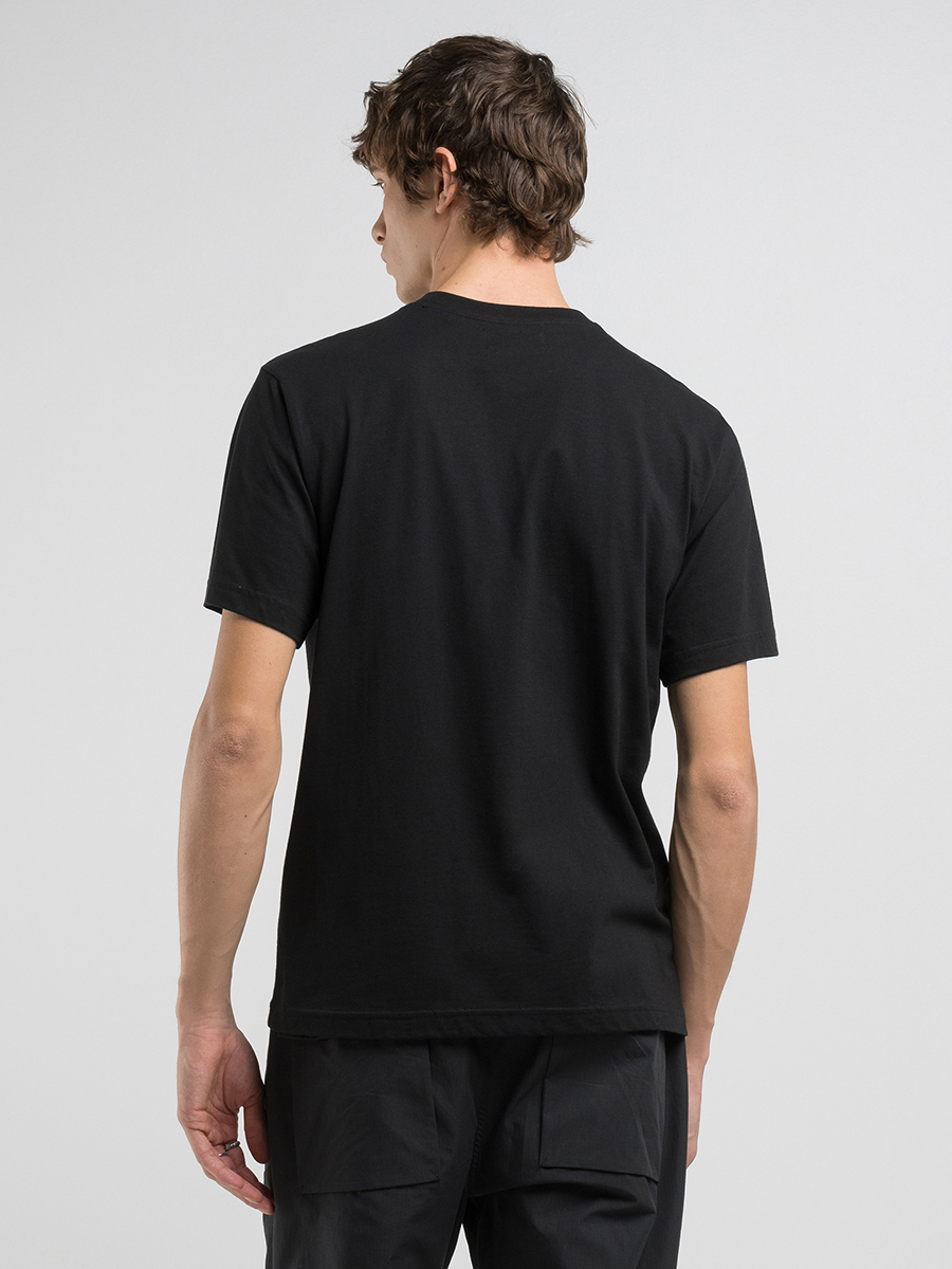 黑色塗鴉字母印花T-shirt