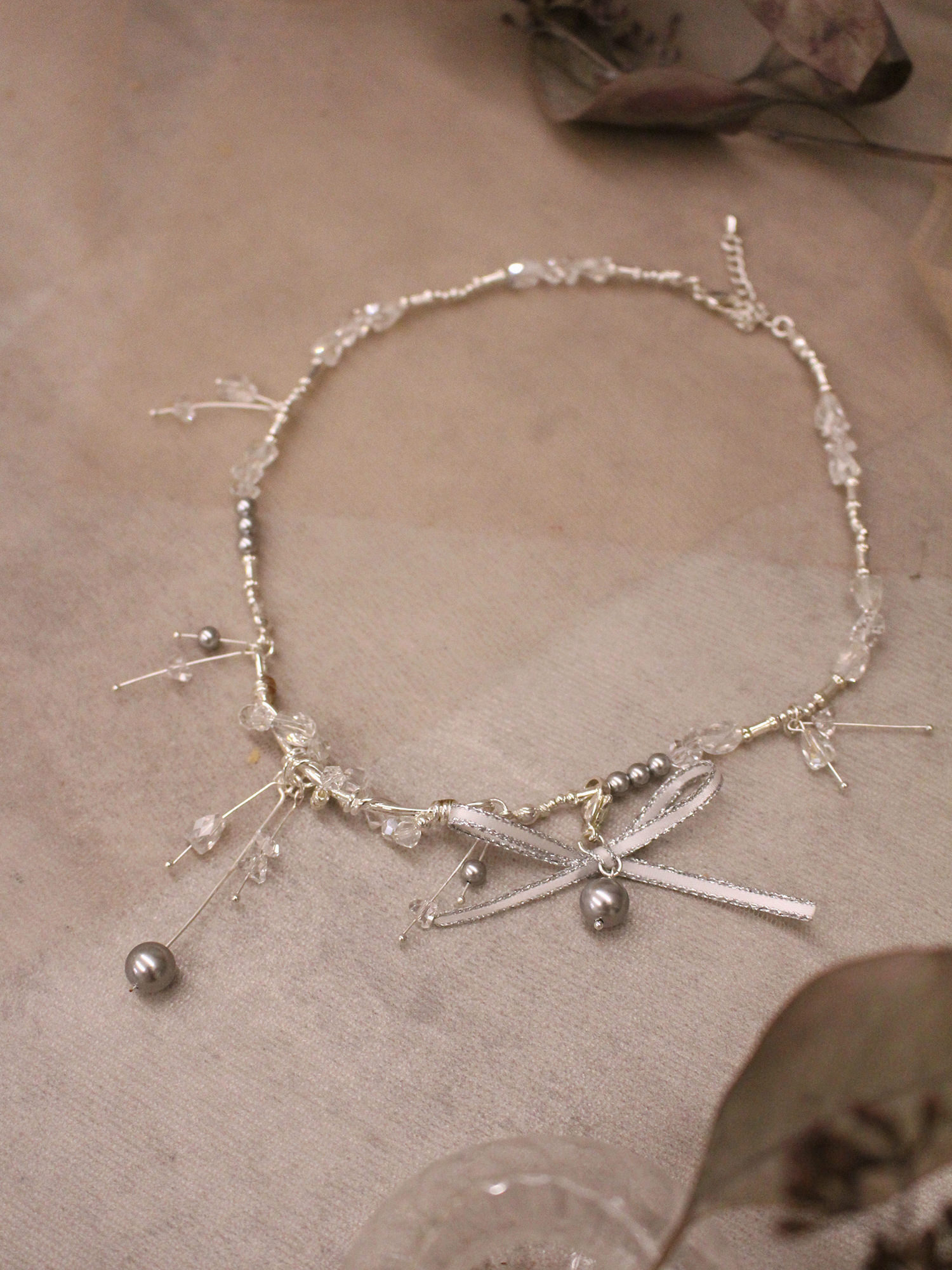 海邊有座圖書館。MUCHAT手作蝶結珍珠水晶項鍊 (含蝶結吊墜)