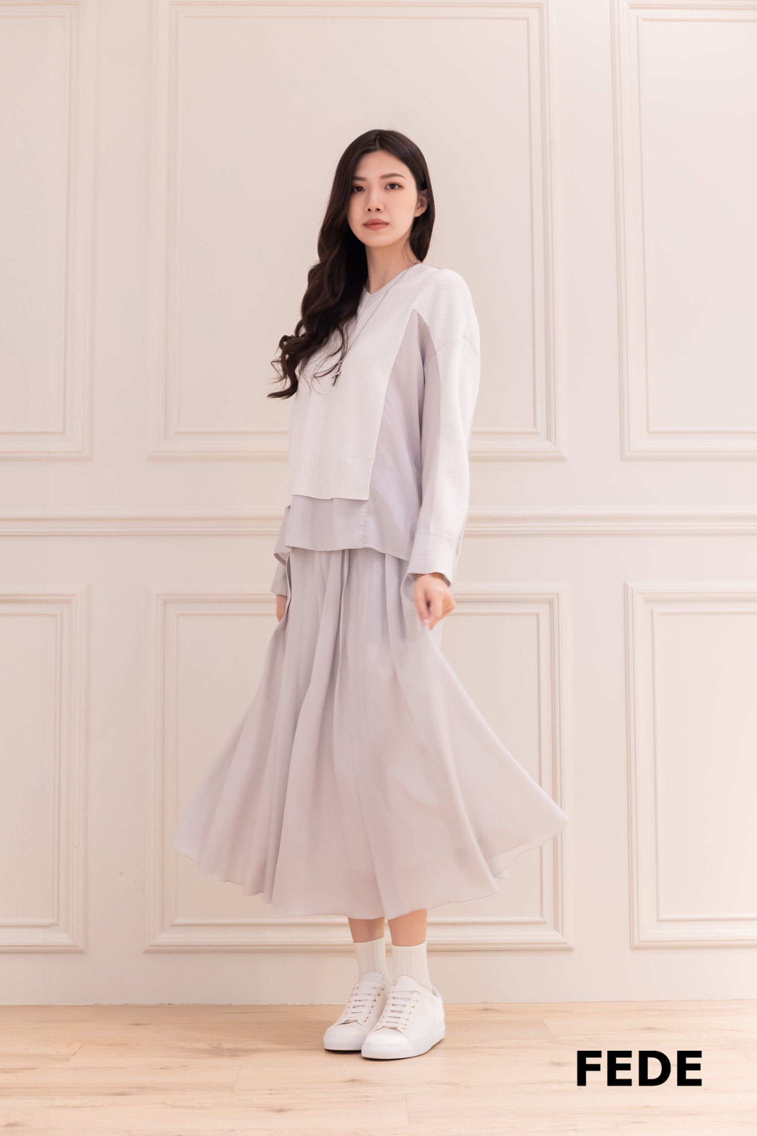 LORENA 薄羊毛打摺裙