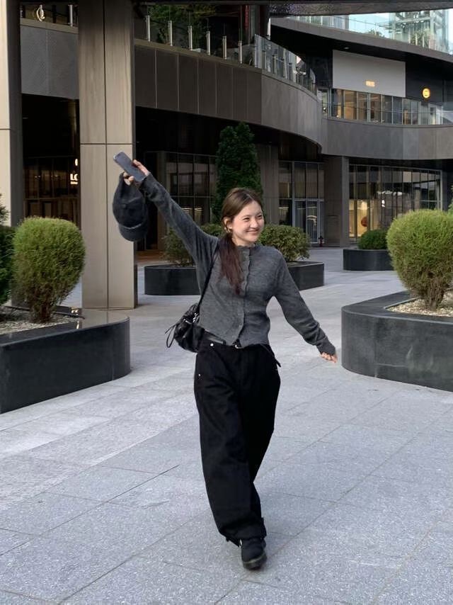 UM2502 Lettering mohair Cardigan