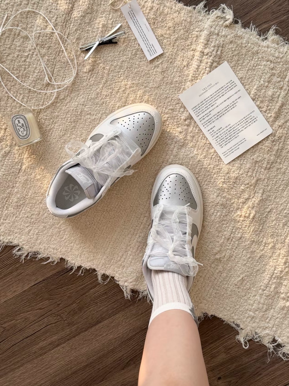 《張員瑛同款》NIKE DUNK 白霧銀 反轉緞帶