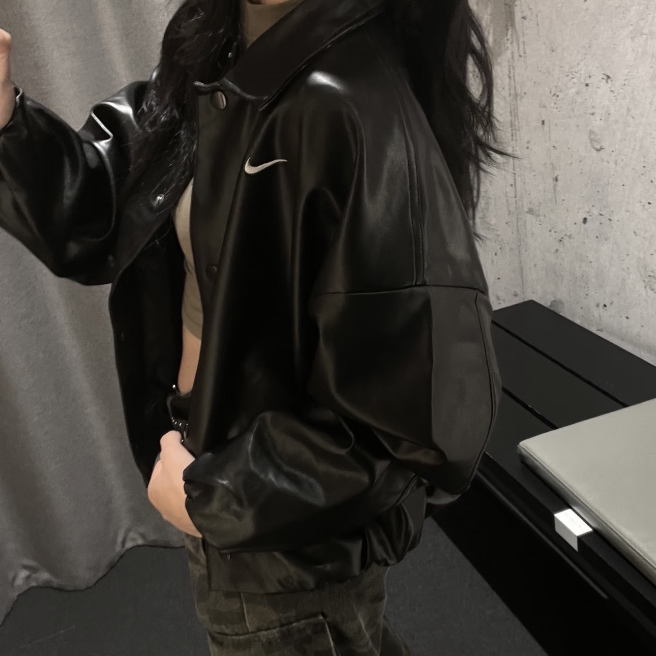 NIKE SPORTSWEAR 豹紋翻領 皮革 外套 長袖 夾克 女款 IO0477-010