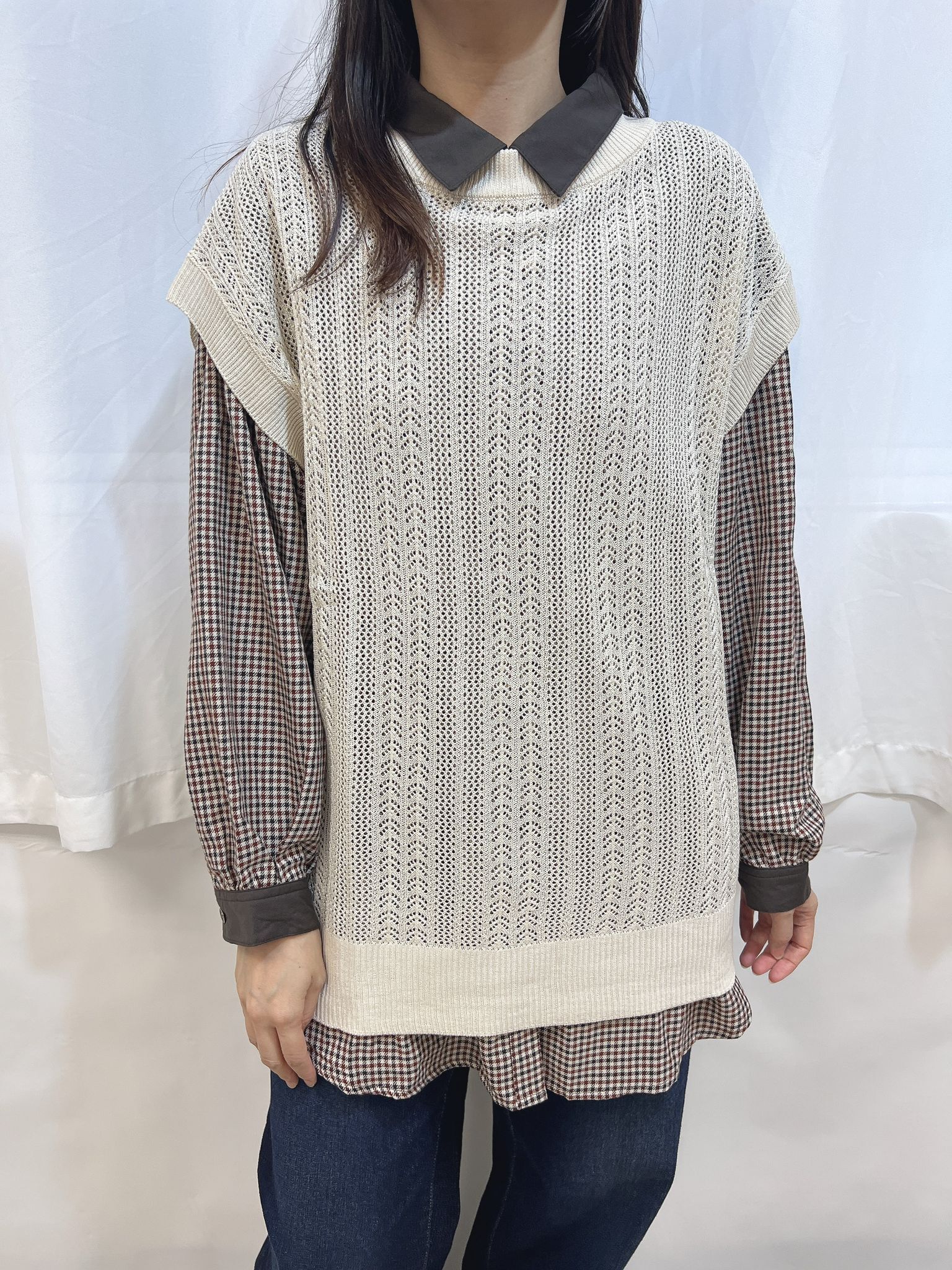 套裝 FY 啡格仔恤衫 + HJ 通花 TOP