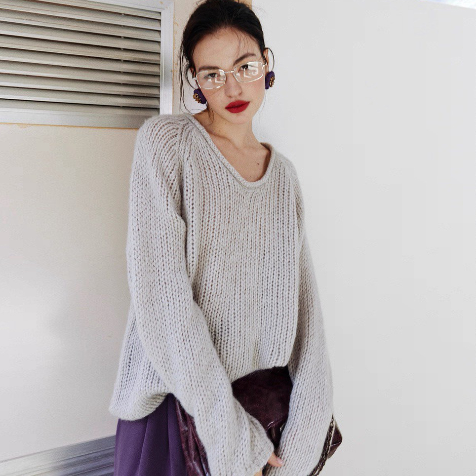 慵懶手工感鉤織V領羊毛針織上衣-F / 2色 (Elegant & Love)