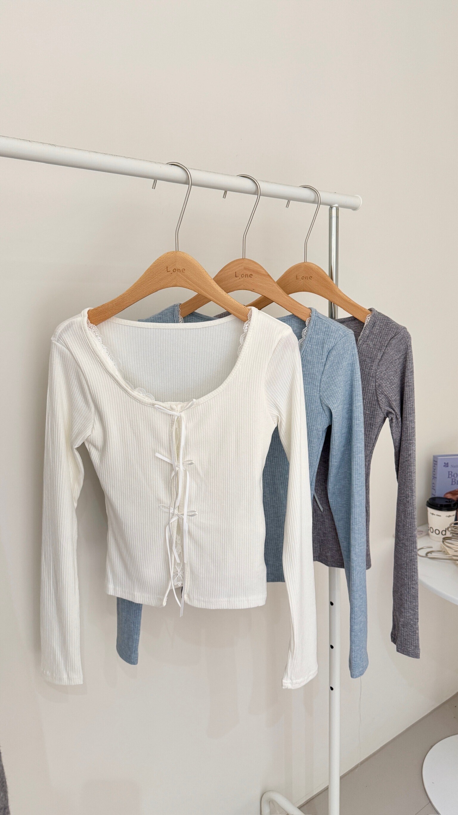 緞帶蝴蝶結蕾絲假兩件上衣