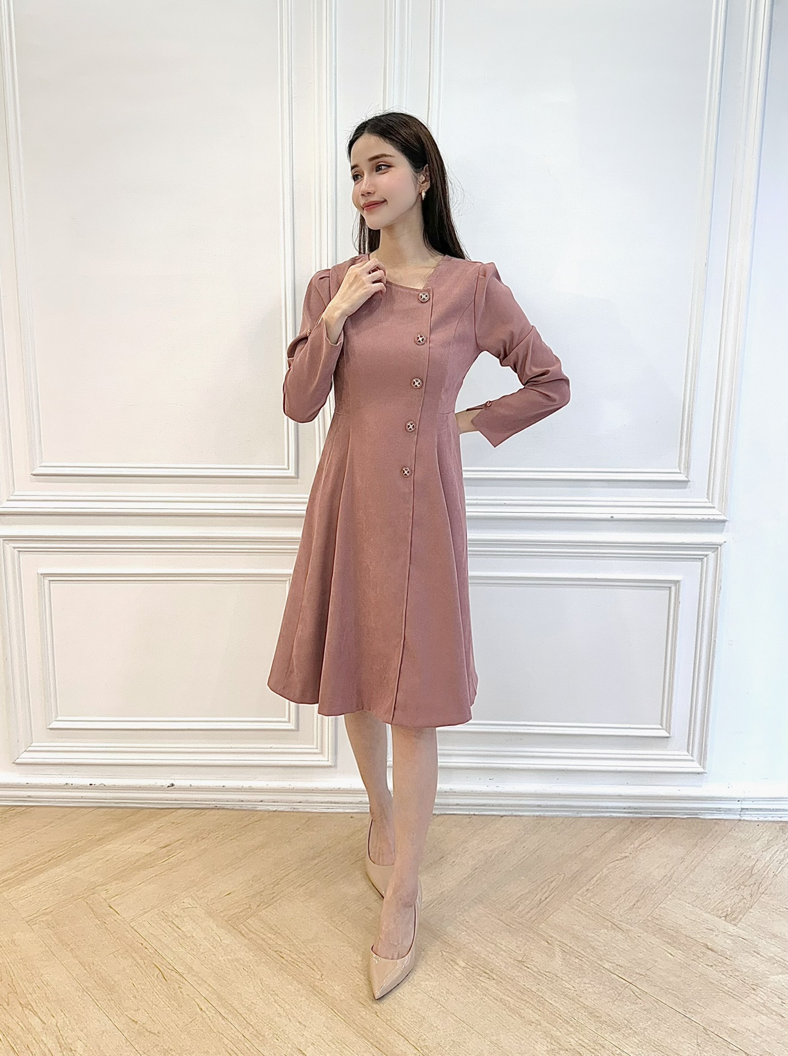 斜領側金釦開衩袖洋