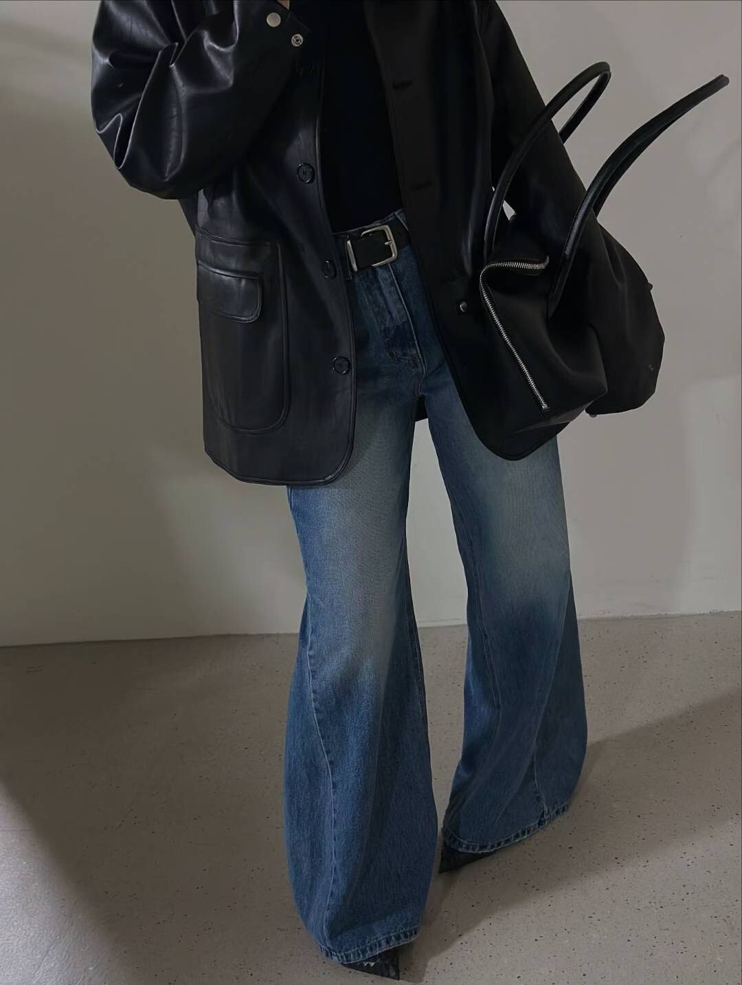 中腰洗色丹寧靴型褲