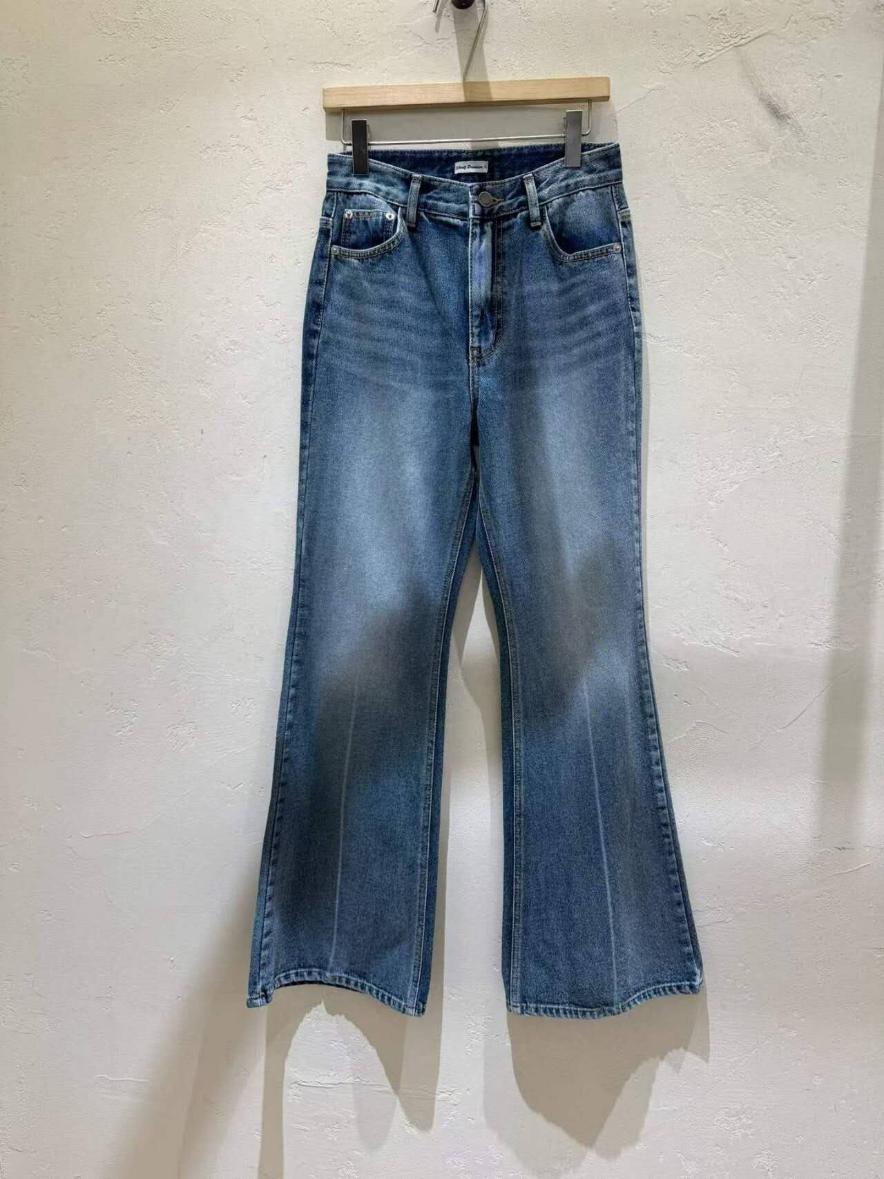 WJ5123 高腰貓鬚洗水微喇叭牛仔褲（S/M/L）