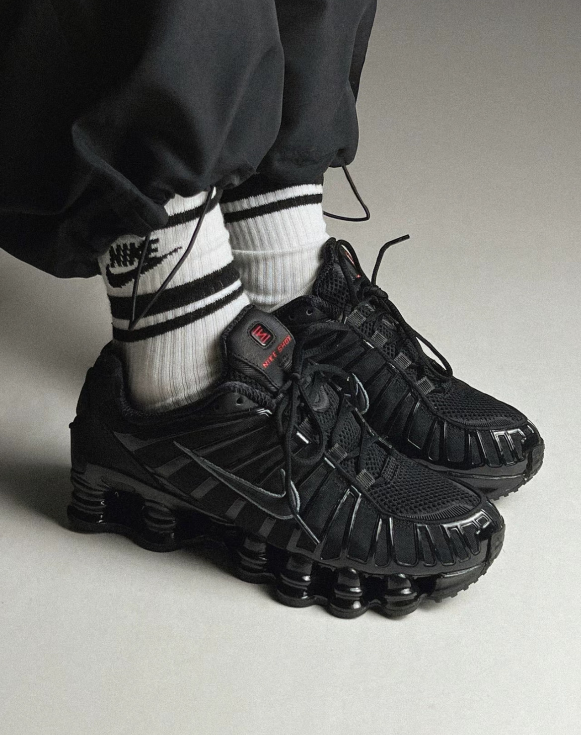 女鞋 NIKE W SHOX TL 黑色 邊佑錫同款 彈簧 復古 緩震 運動鞋【AR3566-002】