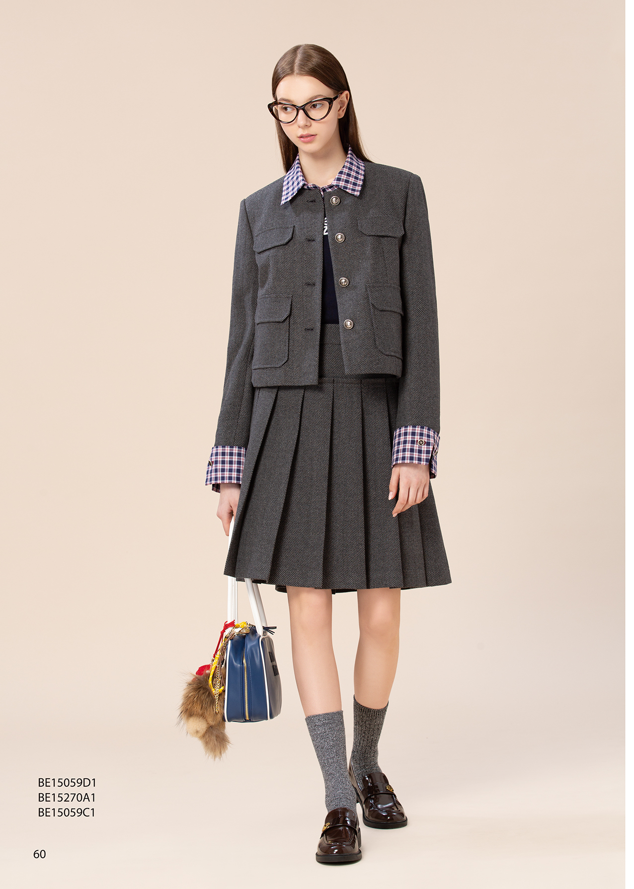 BE15270A1 法式極簡 JE 立體刺繡不規則上衣