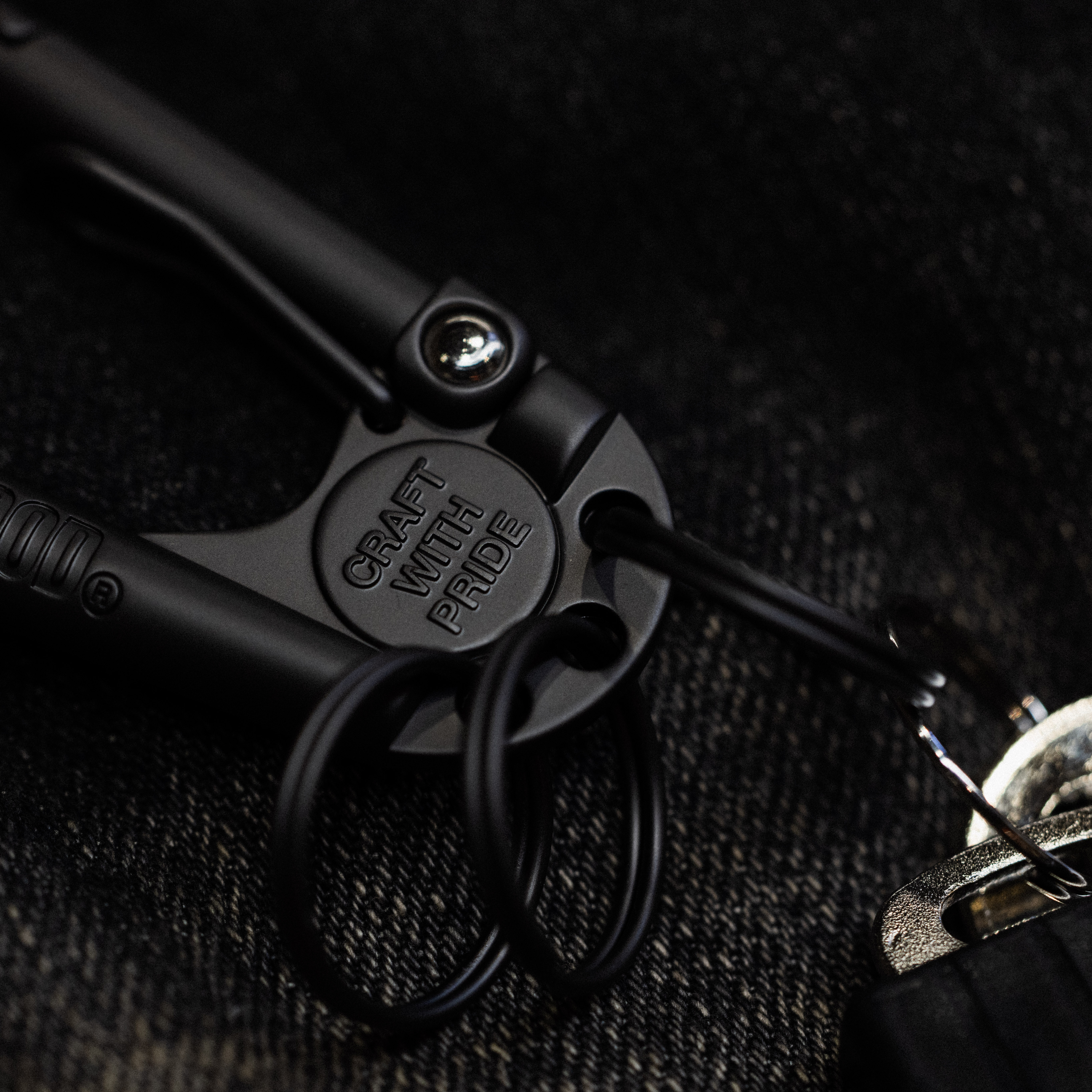 -(C017)-NEIGHBORHOOD  CARABINER KEYHOLDER 烤漆 霧面 鋅合金 鑰匙扣 登山扣-252MYNH-AC03