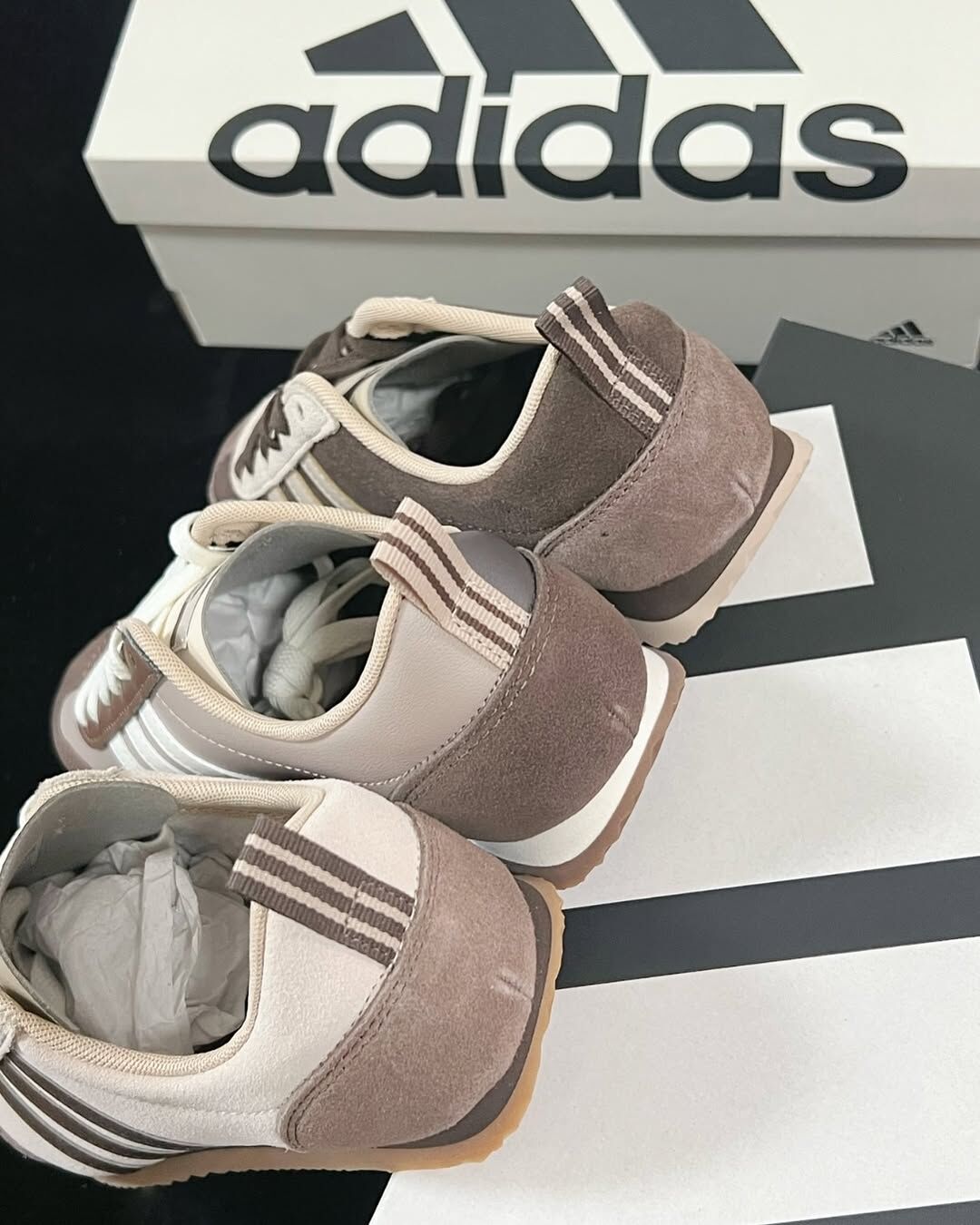 (預訂) Adidas VS JOG 2.0 咖啡 【三色】