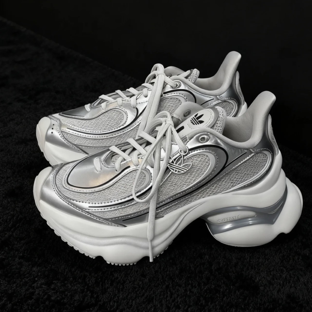 ADIDAS ORIGINALS OZVENUZ W 白銀 蝴蝶 老爹鞋 增高 愛迪達 女鞋 KI0557