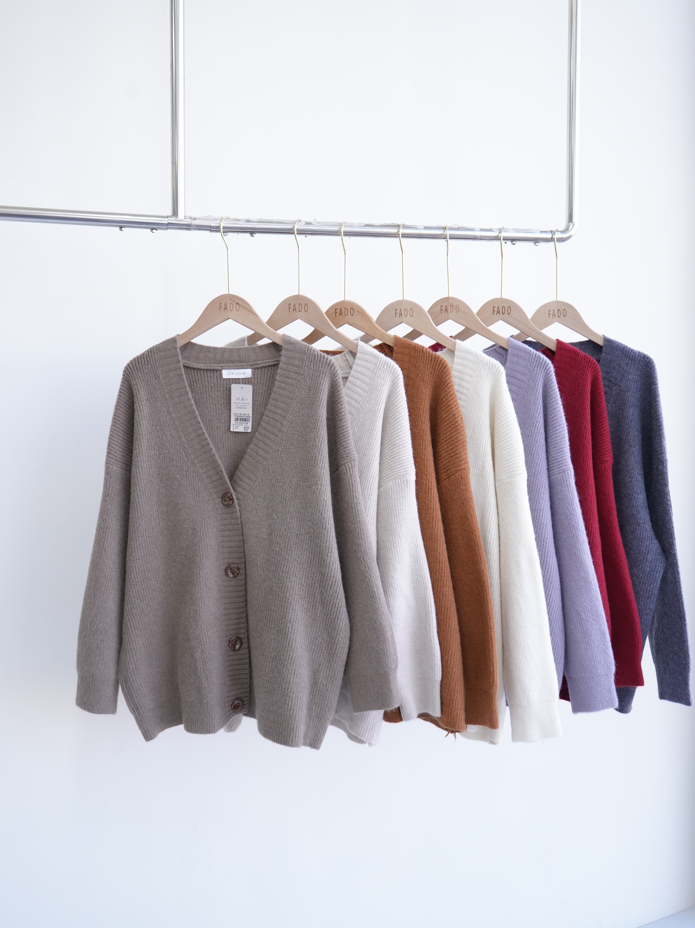 法朵Fado shop｜韓系慵懶‧₊˚ ☁️排釦V領針織外套 812A023  七色