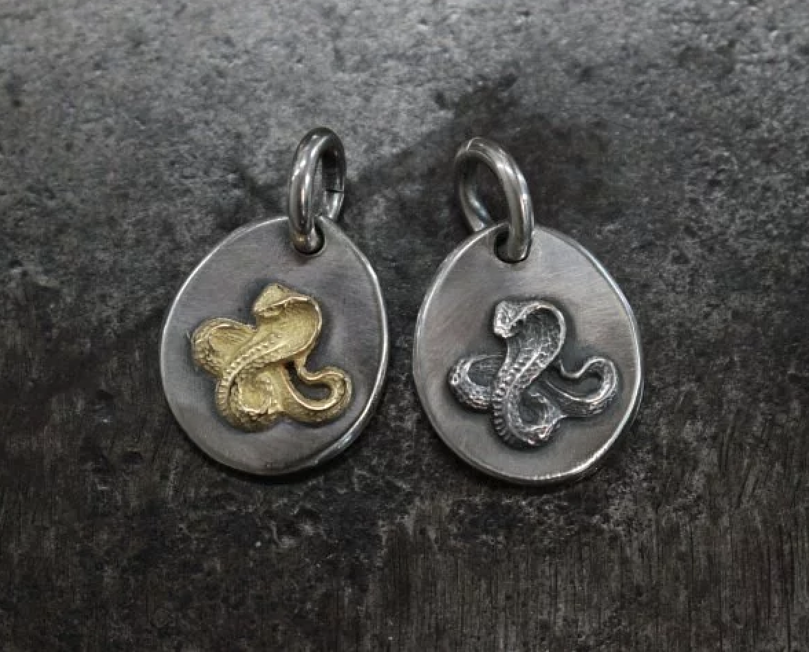 FCT-142 眼鏡蛇吊墜