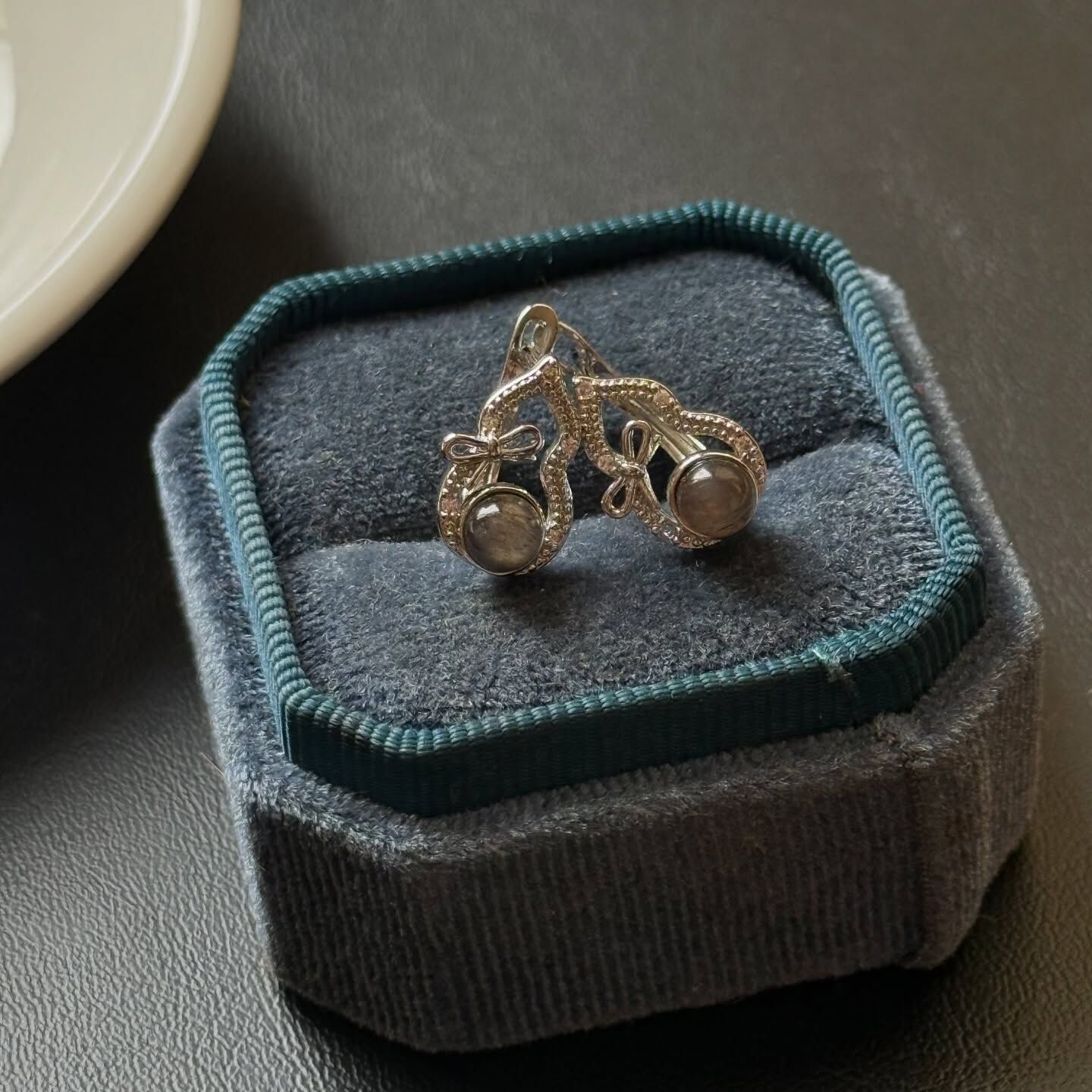 [原石] 黑骨幹太陽石 葫蘆耳環 水晶耳環