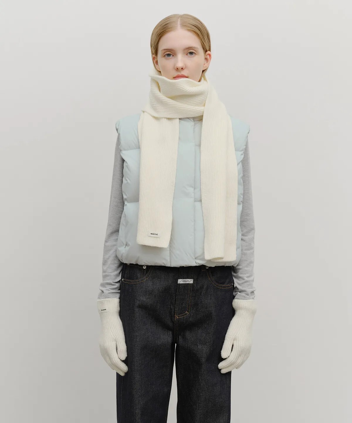 韓國代購 Marithe Francois Girbau MFG Regular Logo Muffler & Glove 圍巾 手套 限量組合