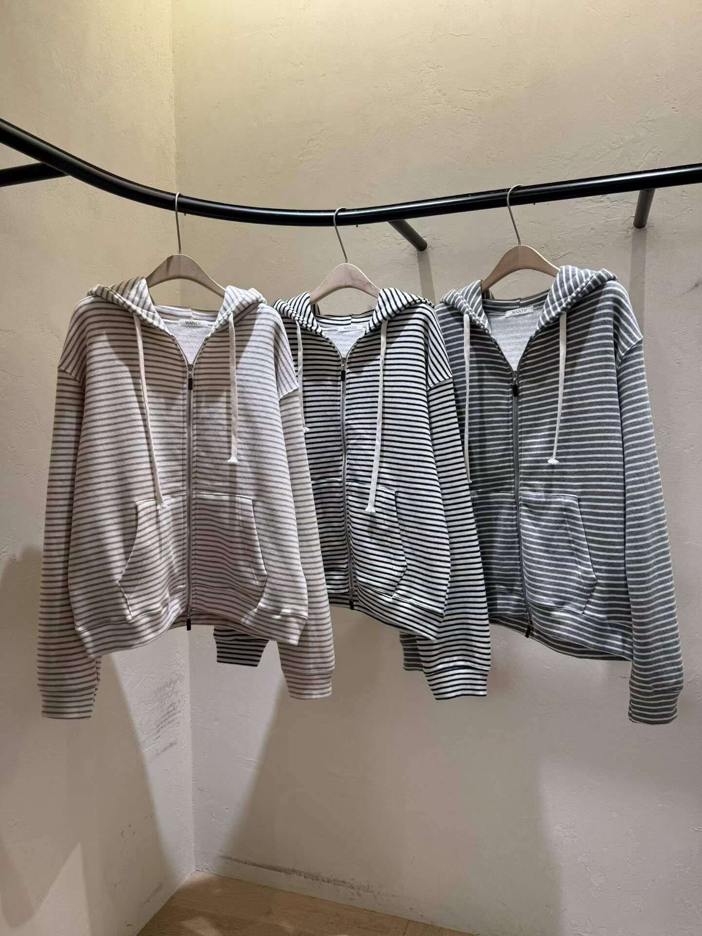 WJ5119 拉鏈領口條紋連帽衛衣