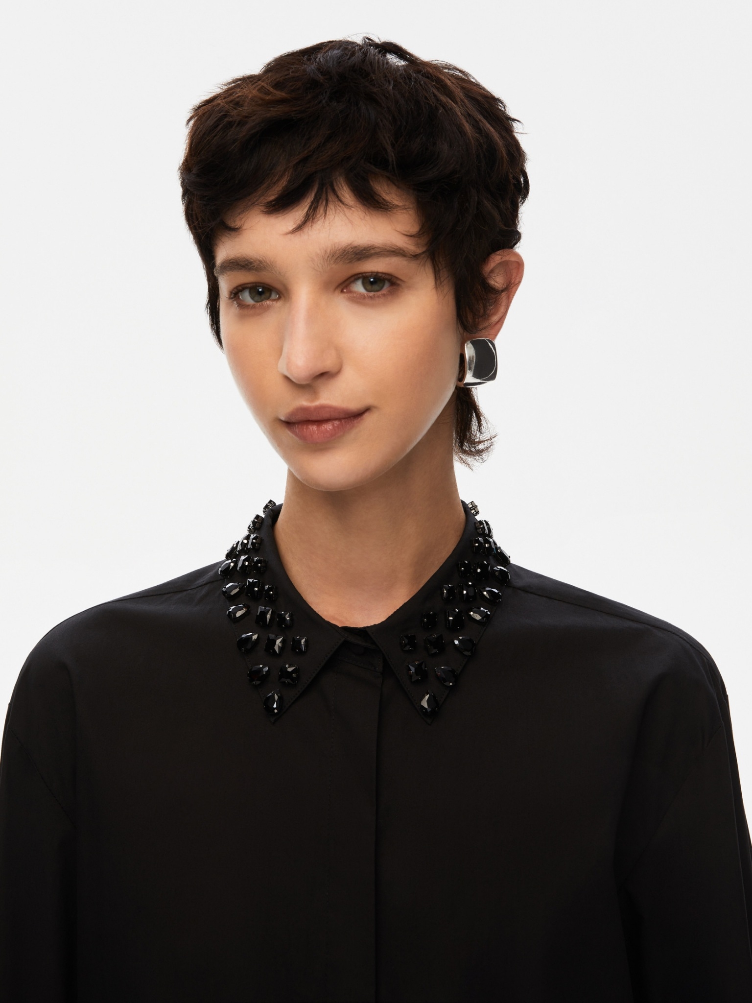 iBlues璀璨黑鑽A字袖襯衫