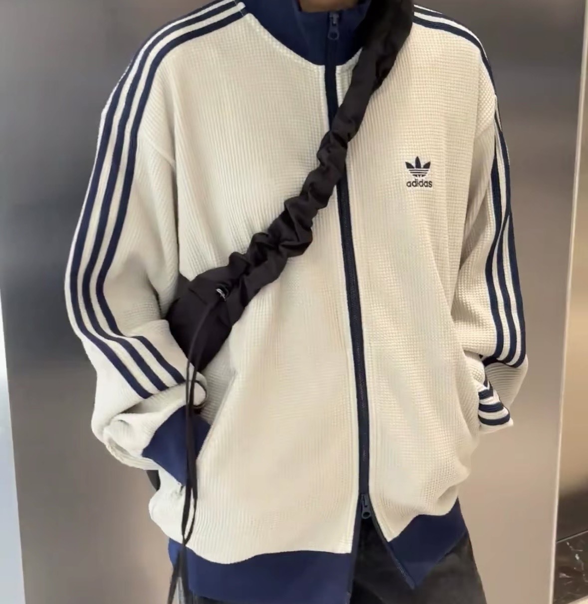 Adidas Originals TRACK TOP 華夫格 外套  奶灰 深藍 KC2618