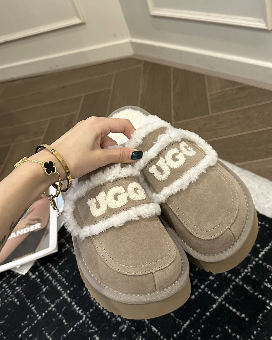 <澳版-厚底>UGG Auspecial Muffin Slipper Platform 毛絨 內刷毛 厚底 懶人鞋 拖鞋 三色