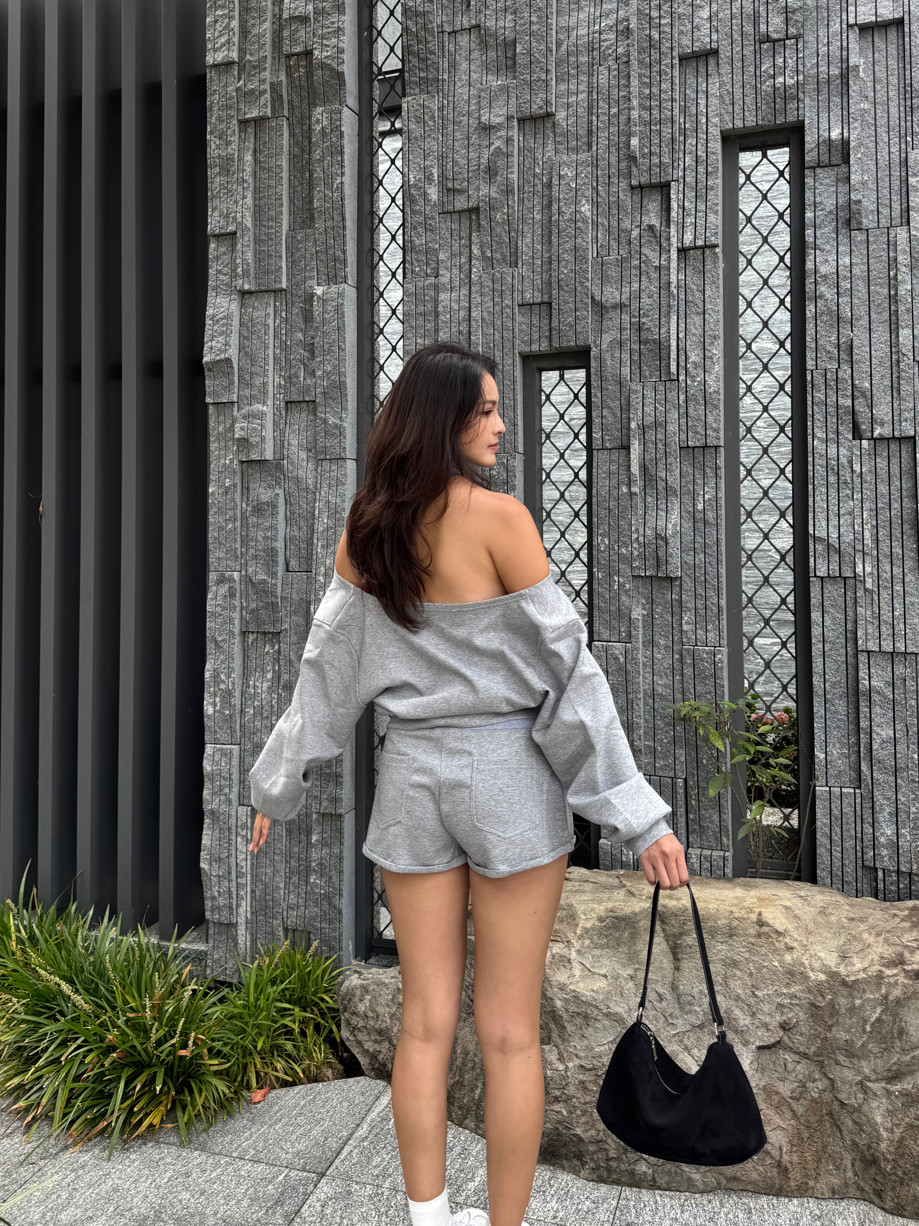 自留🪐交叉大露背棉質上衣(3色)