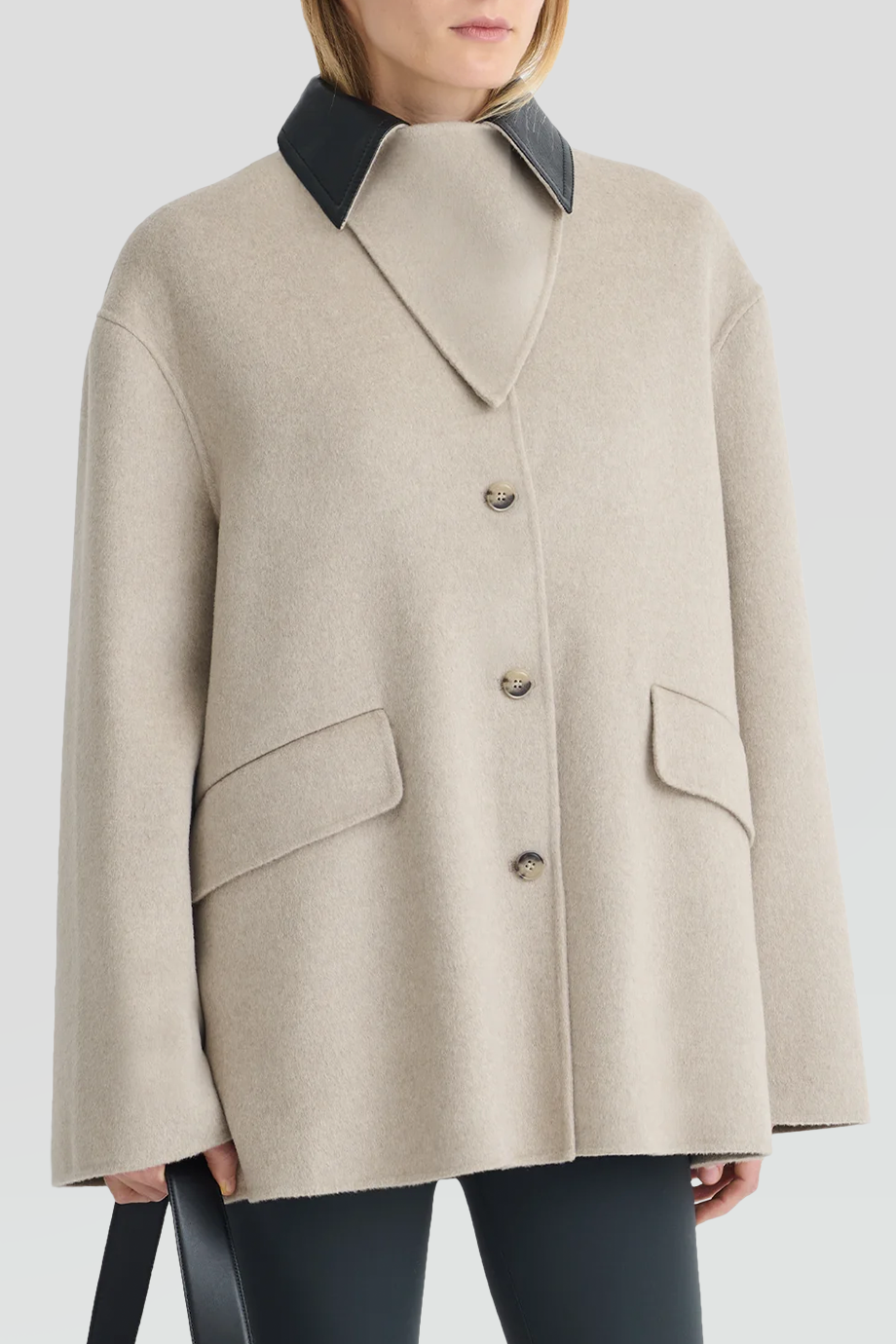 Nanushka｜JADA 皮革翻領寬版羊毛外套