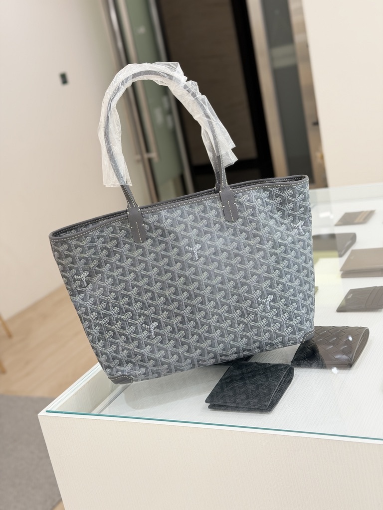 GOYARD Artois PM Bag