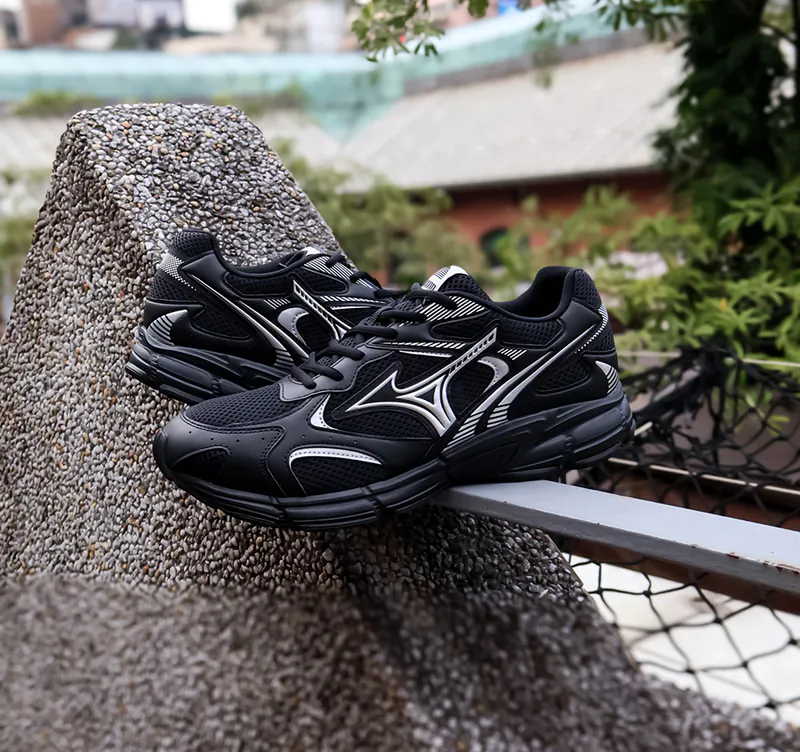 優惠預訂！MIZUNO Speed 2K (黑銀)