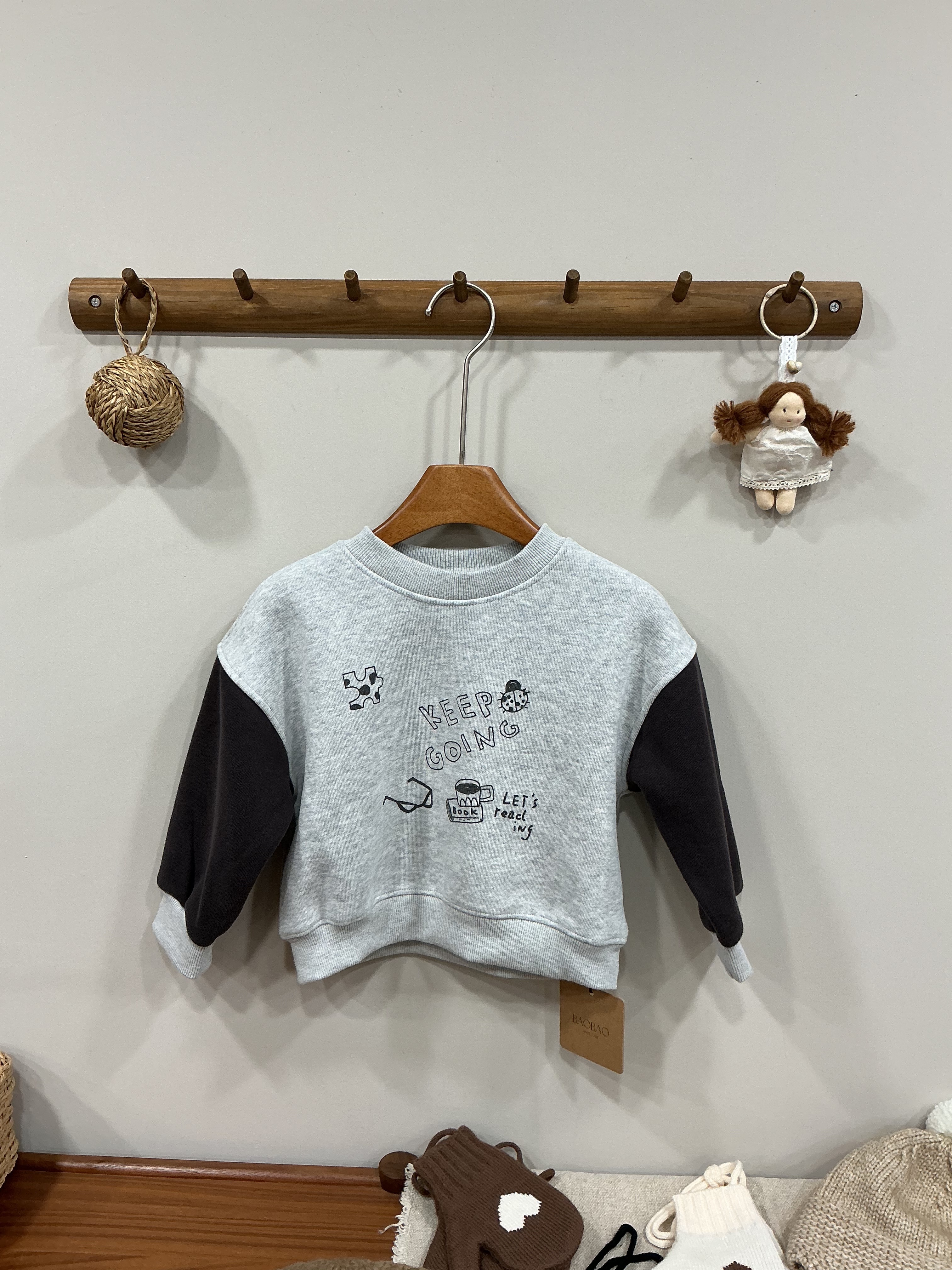 A03194短絨童趣插圖大學T