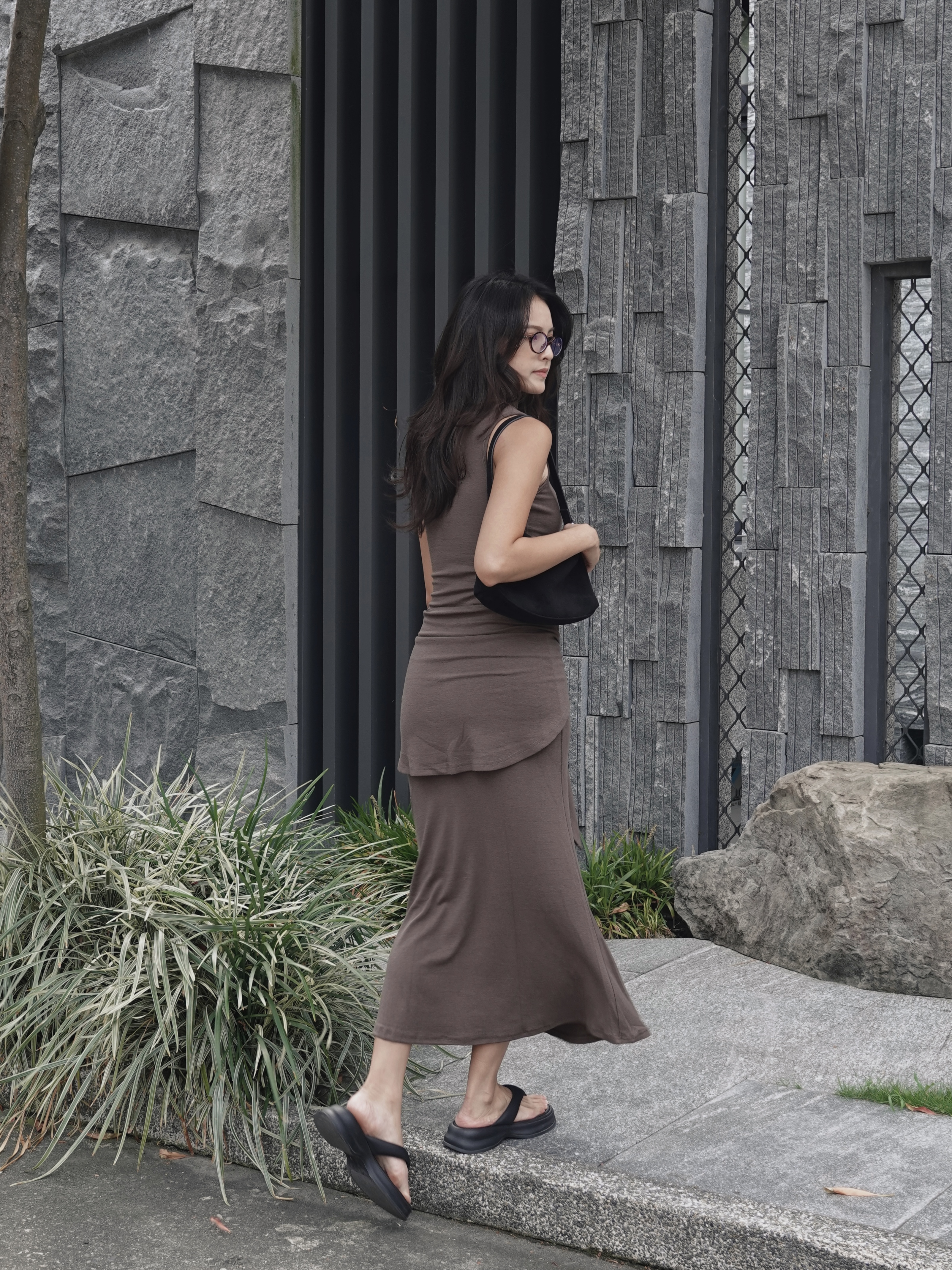 自留！附披肩⭐半高領褶皺魚尾洋裝(2色)