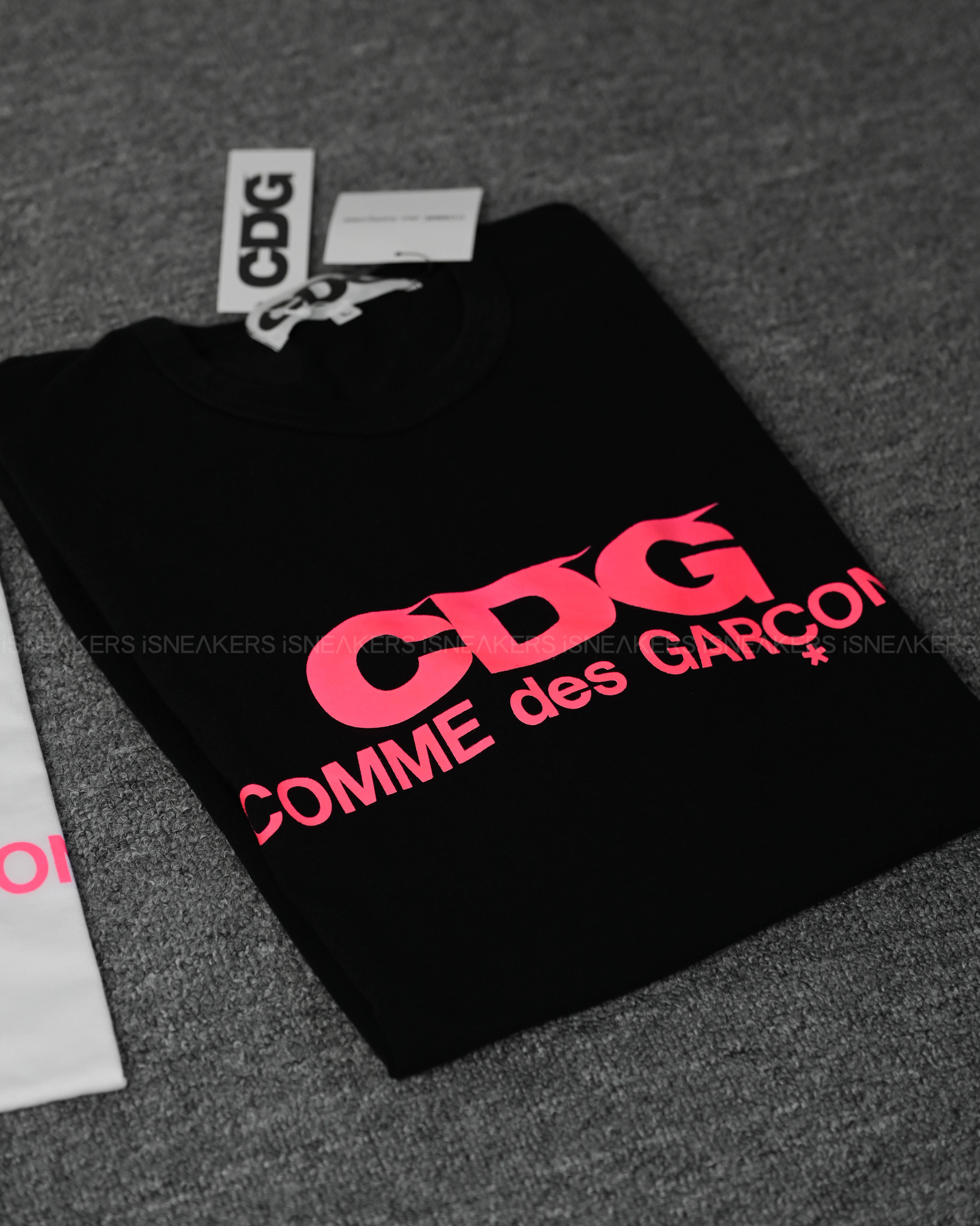 iSNEAKERS｜Comme Des Garcons Cdg Logo 短袖
