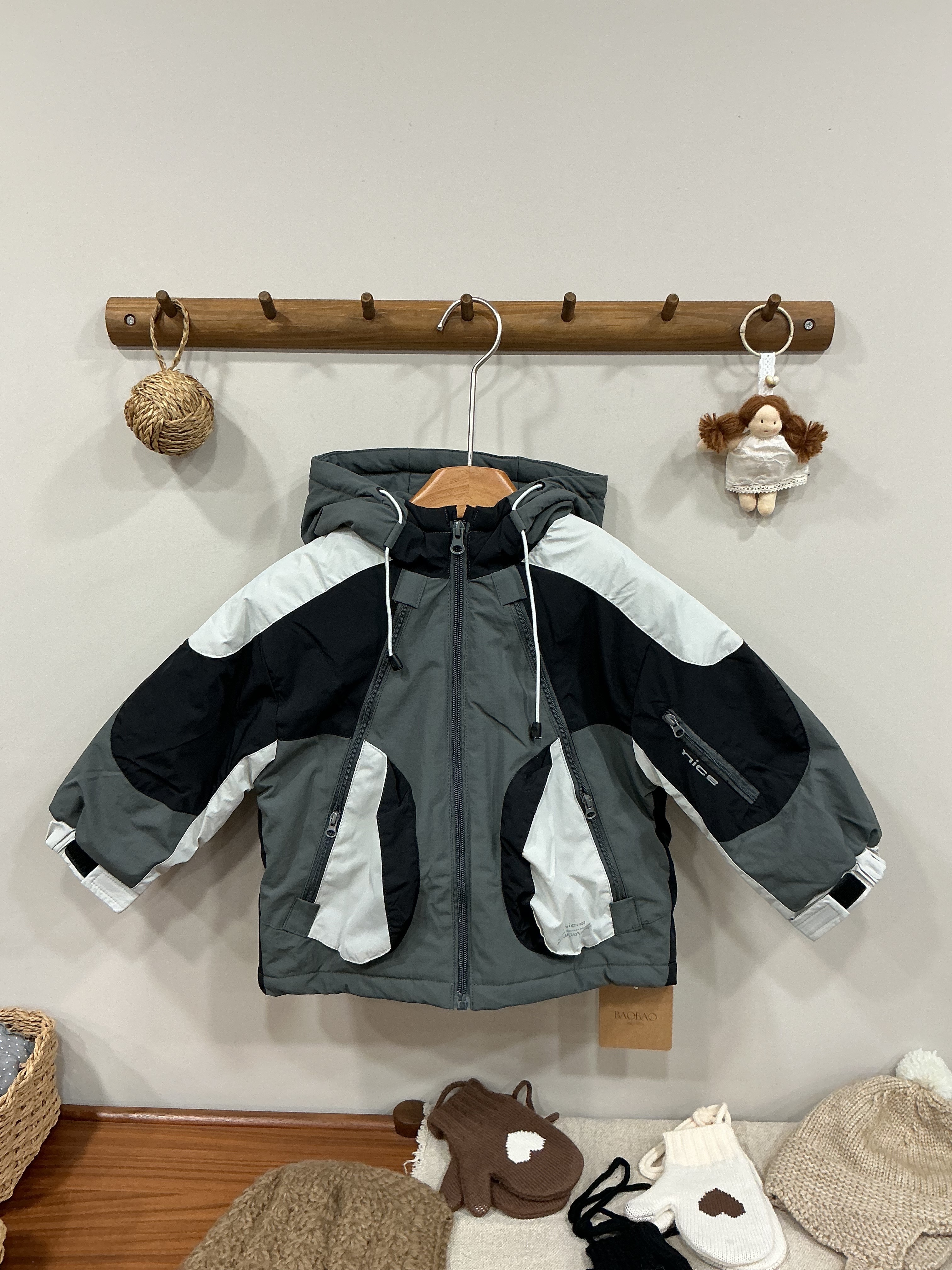 A03269鋪棉拼色衝鋒外套