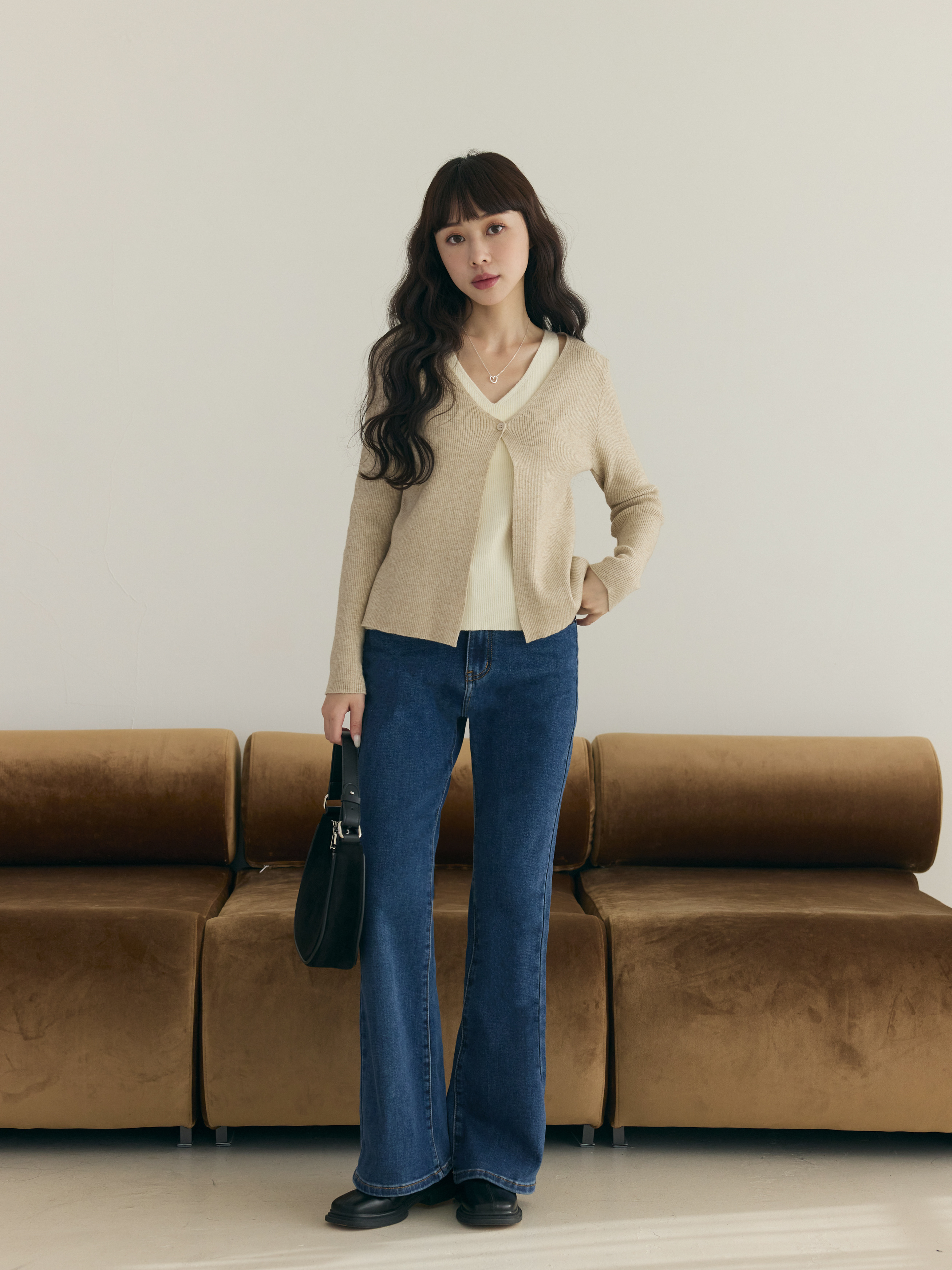 假兩件V領配色針織衫