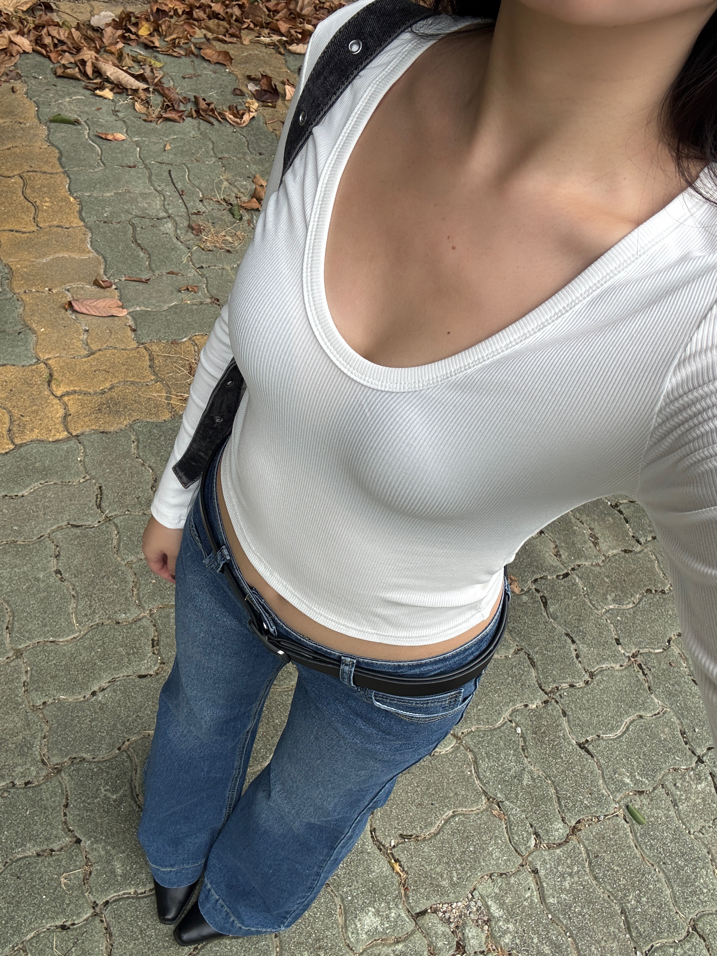 基礎小辣📋螺紋深V長袖上衣(4色)