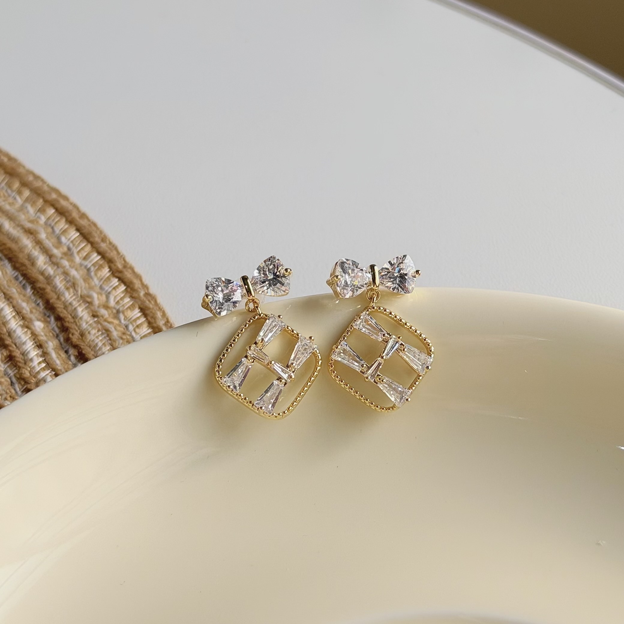 C308鋯石蝴蝶結方塊字母H垂吊