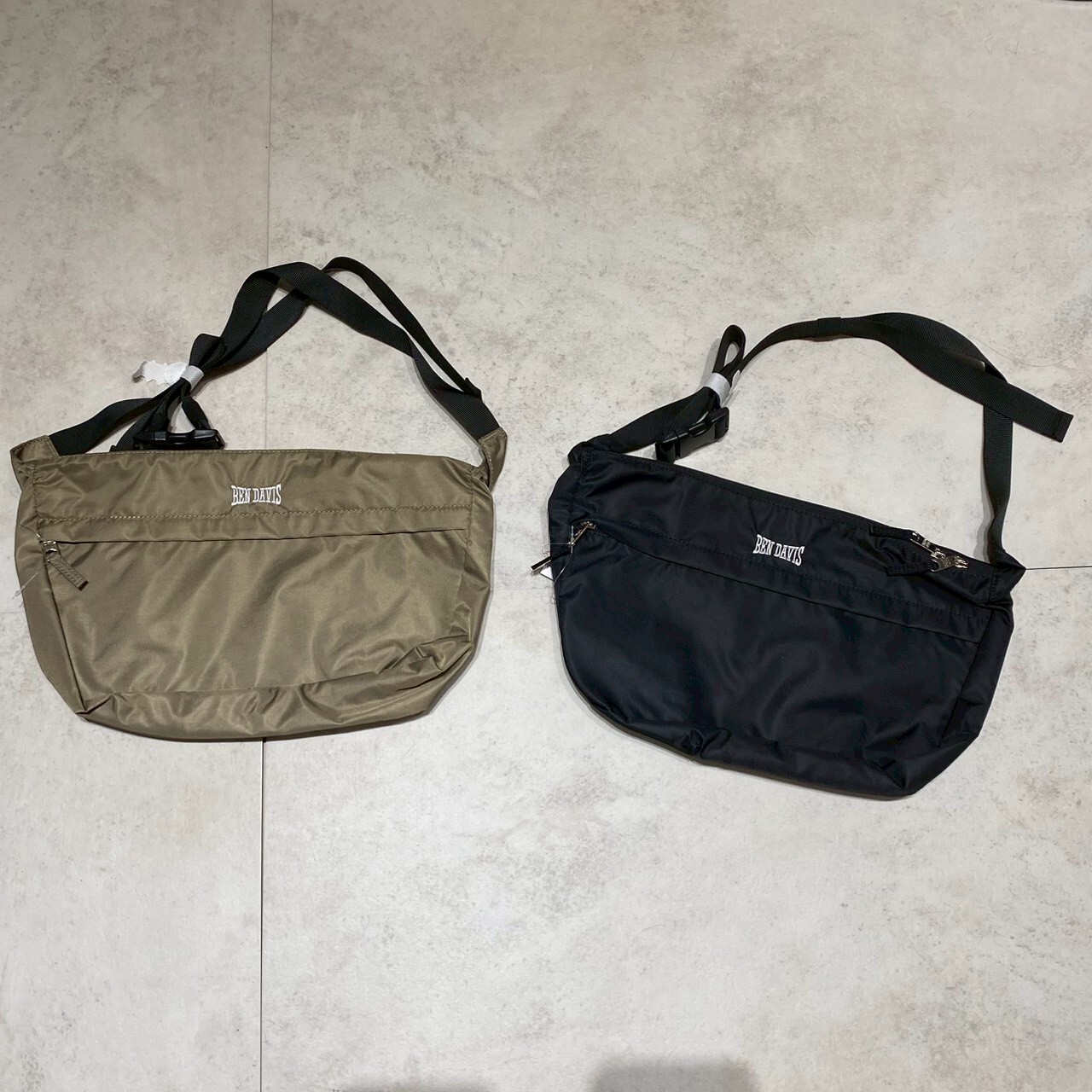 Ben davis 尼龍刺繡肩背包 BDW-8438