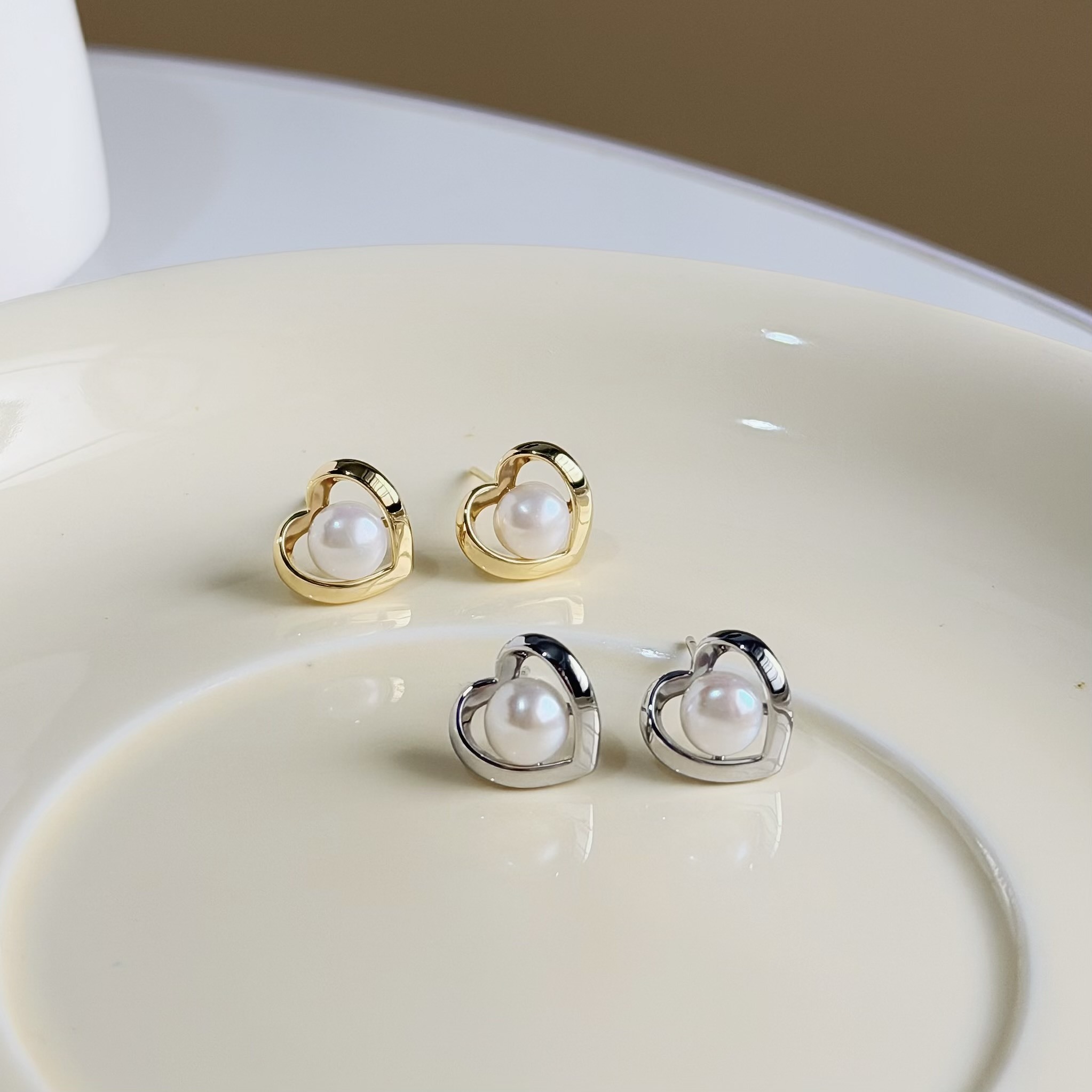C240淡水珍珠愛心耳針