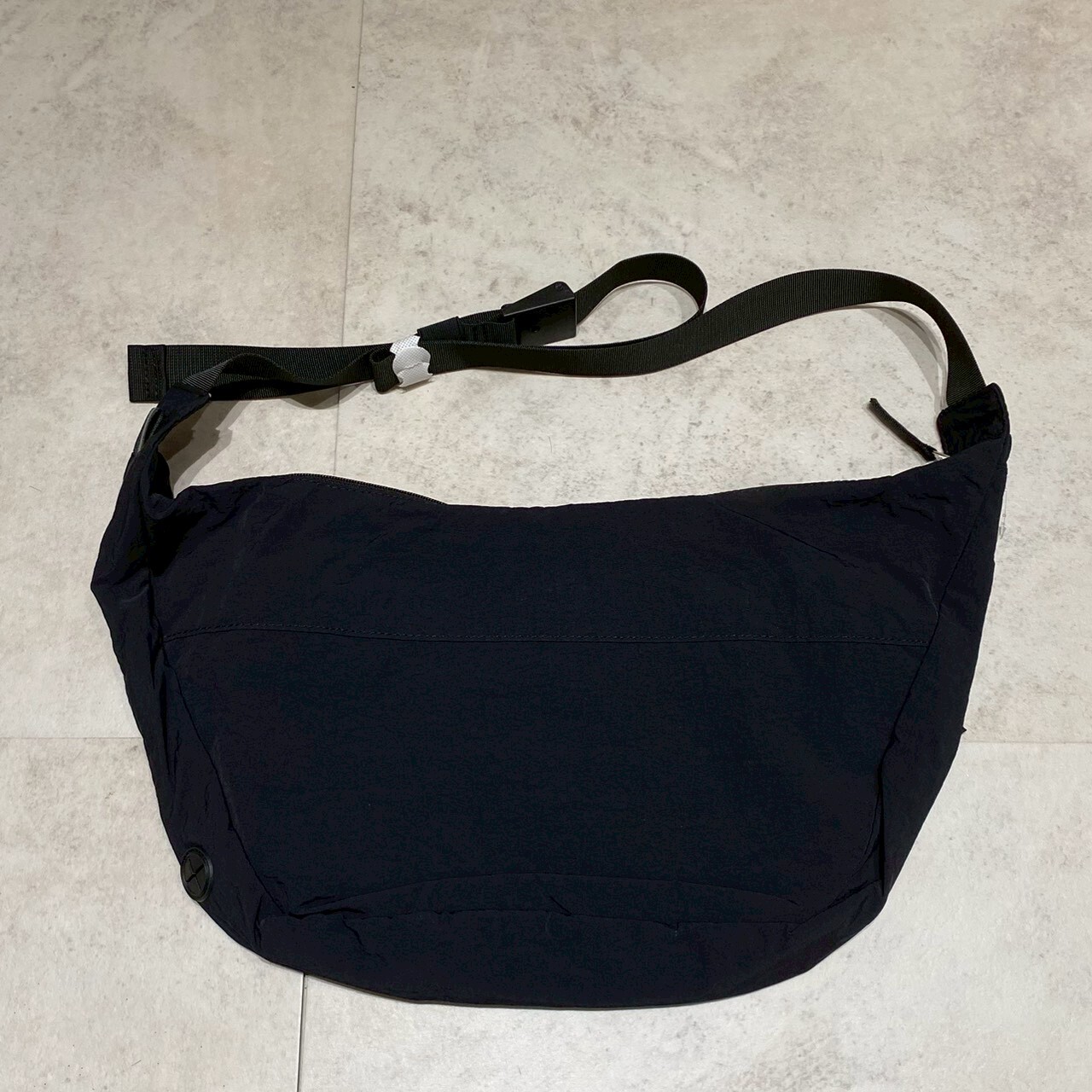 Ben davis 小型刺繡肩背包 BDW-8421