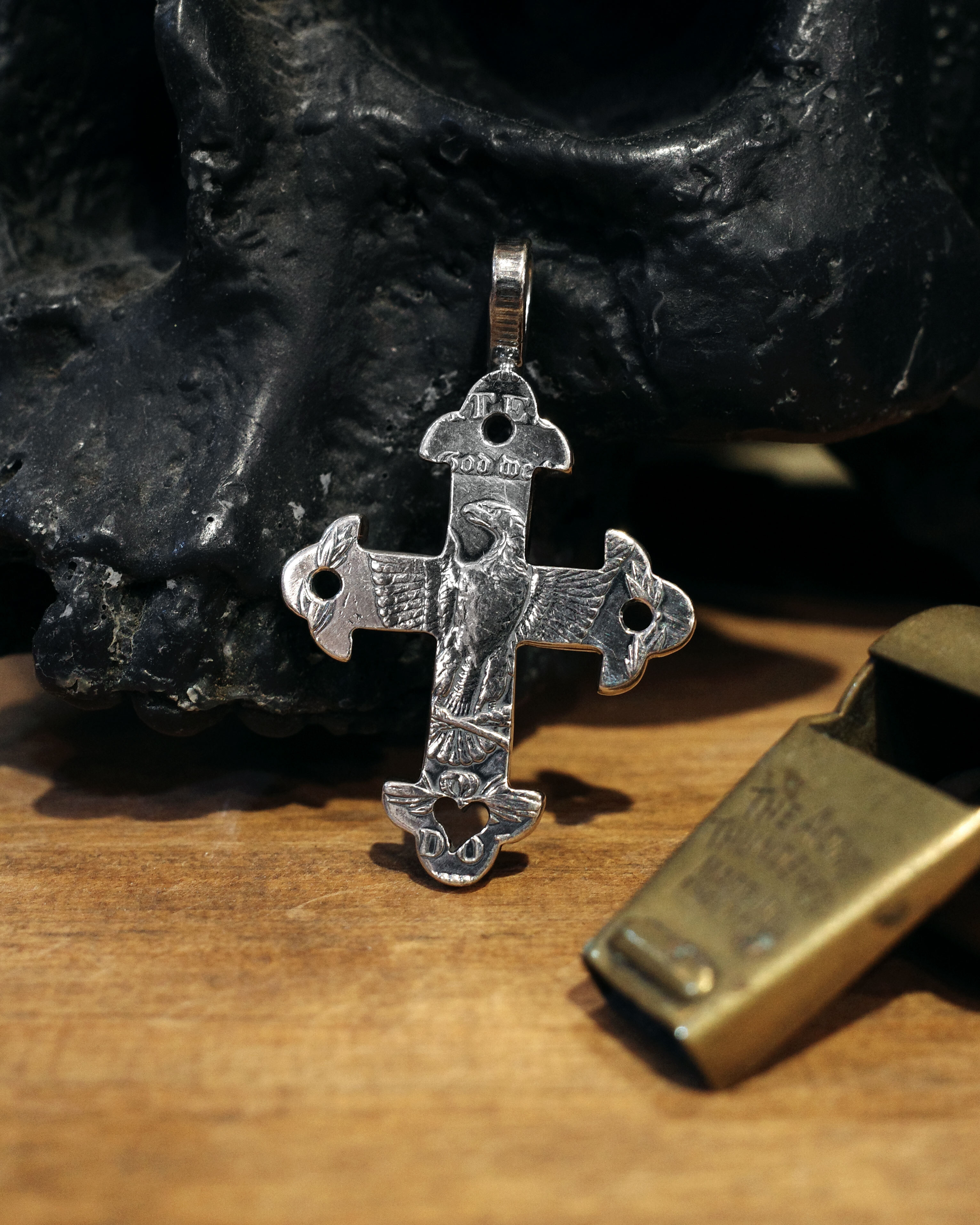 North Works 銀幣十字架