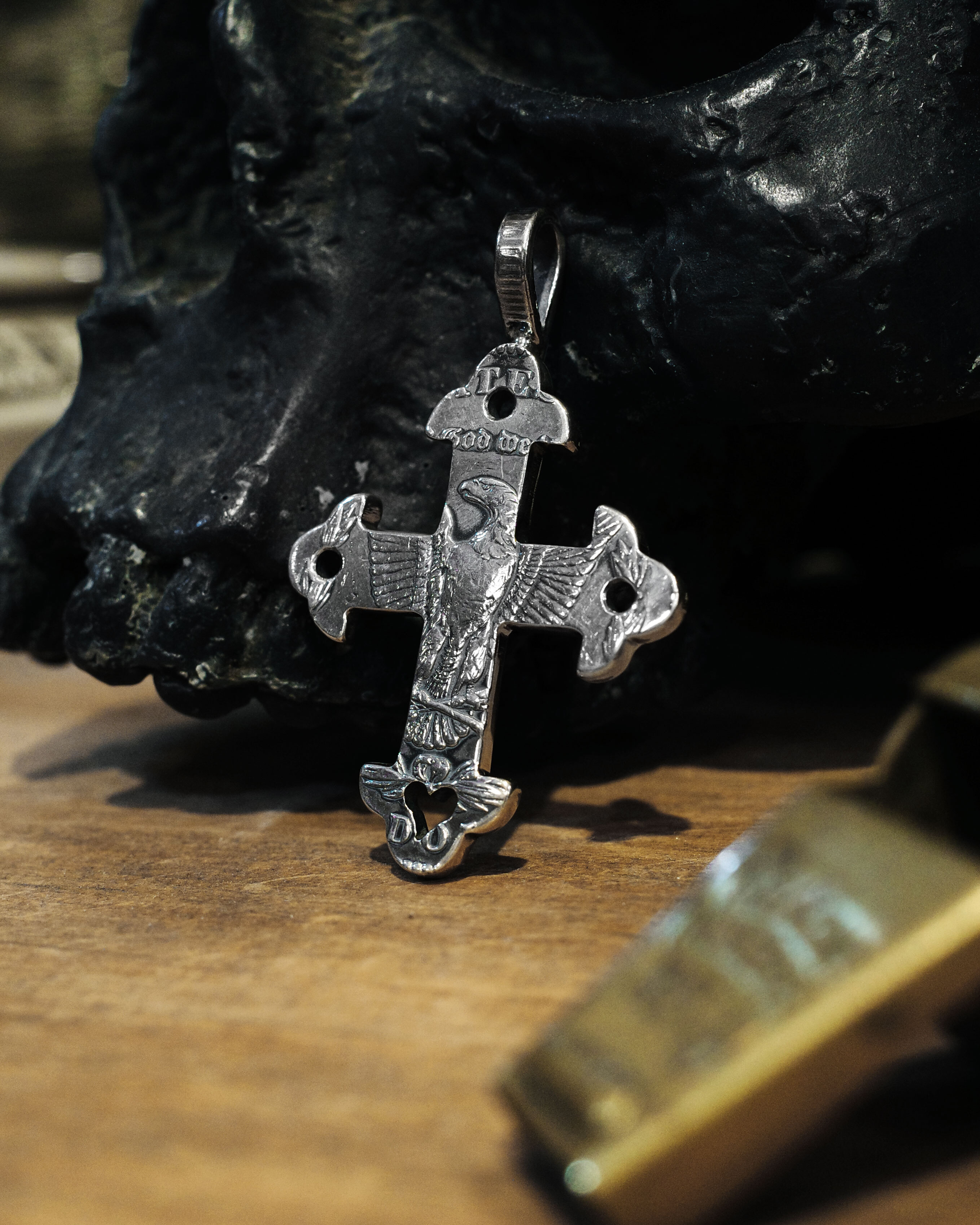 North Works 銀幣十字架