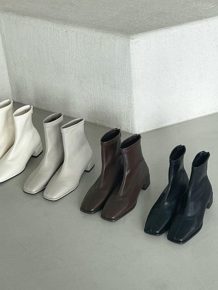 #228N576 秋冬主旋律，soft 乎中線瘦瘦襪靴