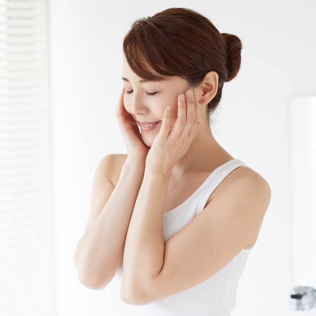 更年期肌膚保養重點,以「油水平衡 × 屏障修護 × 抗氧防禦」為核心