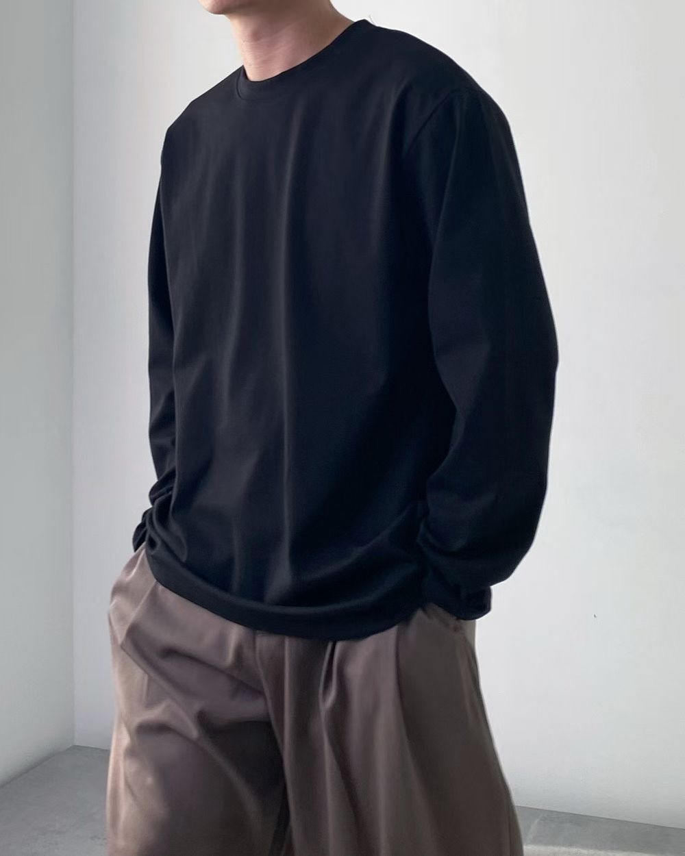 【預購】韓系極簡素踢 高質感長袖上衣